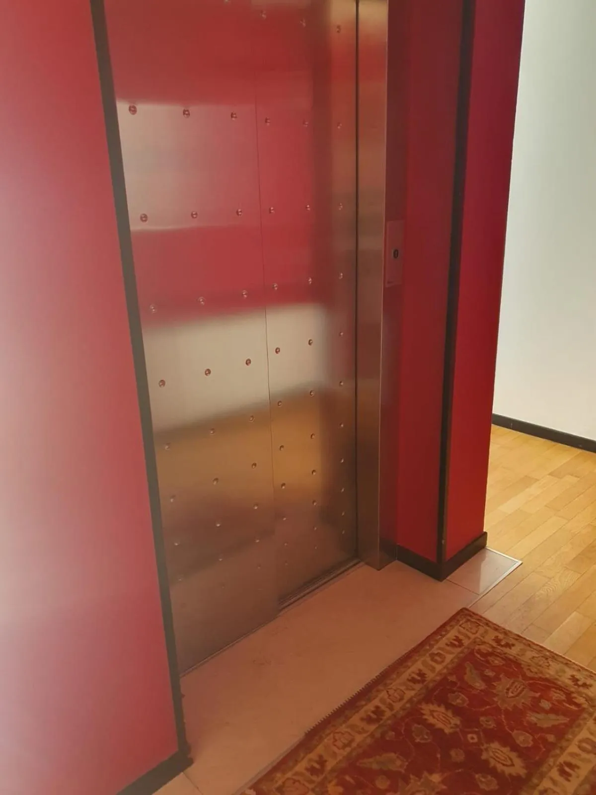 elevator in eq hotel