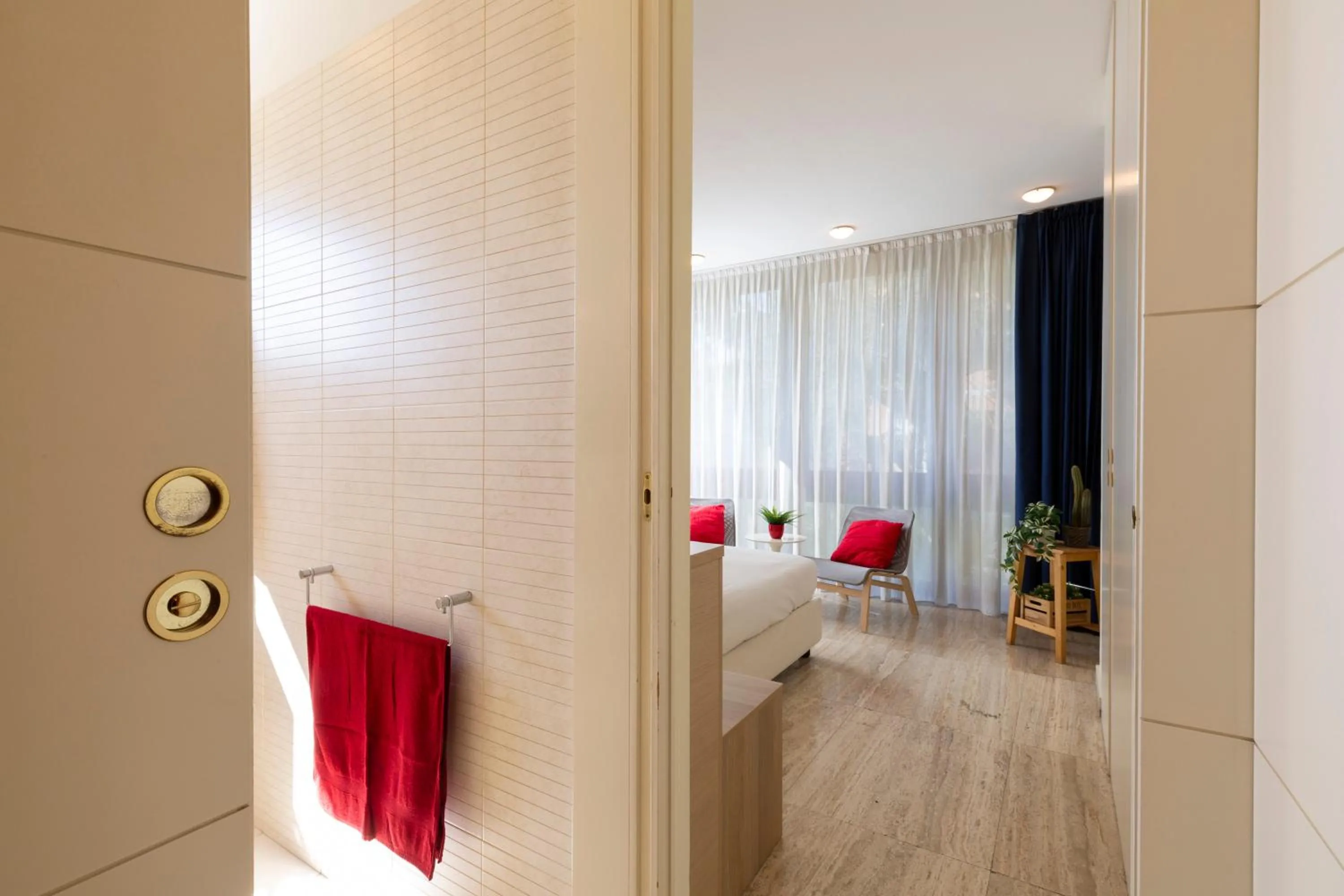 Bedroom in Twins Apartment - Tolstoj District