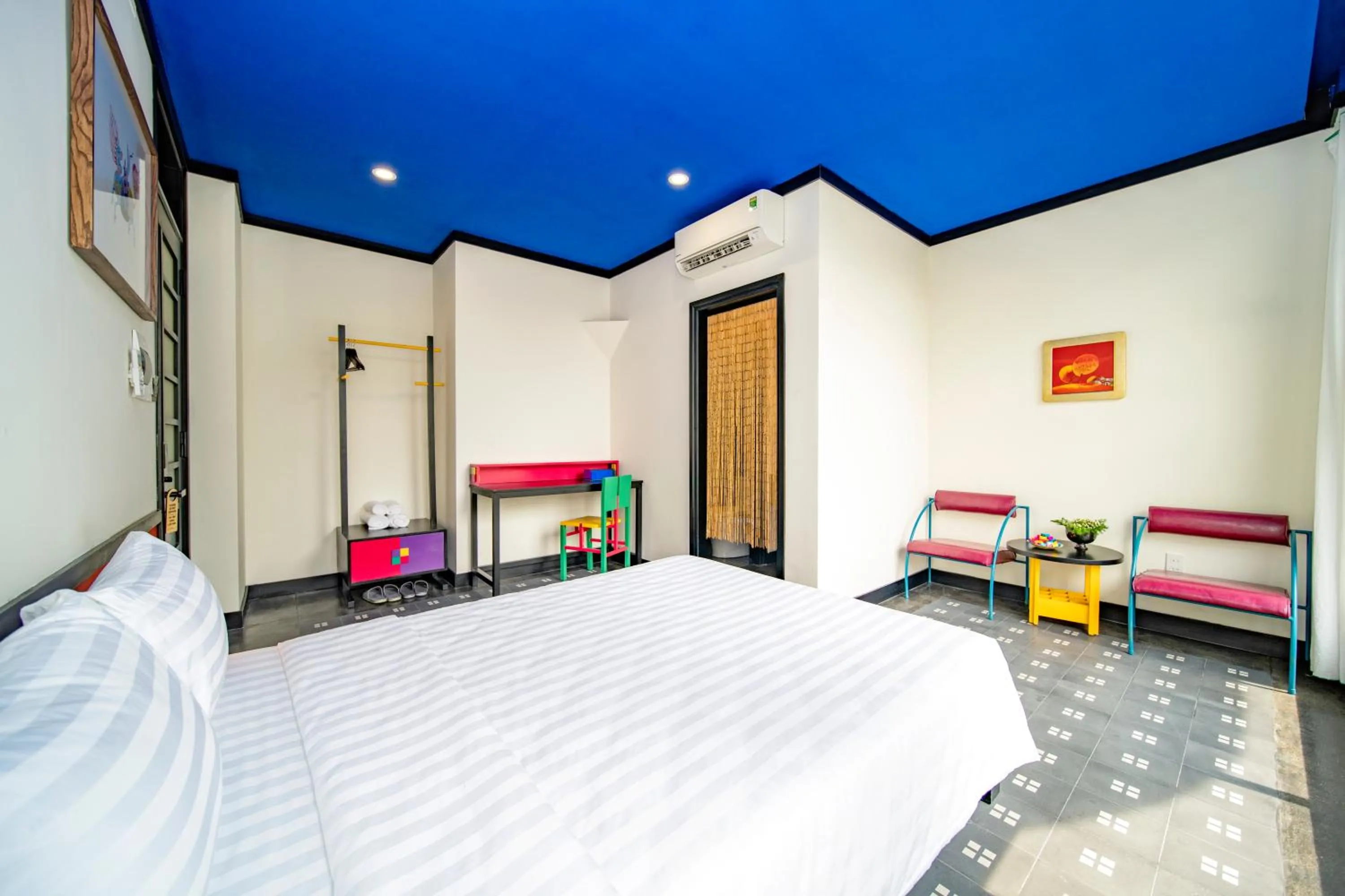 Area and facilities, Bed in BÁNH INN