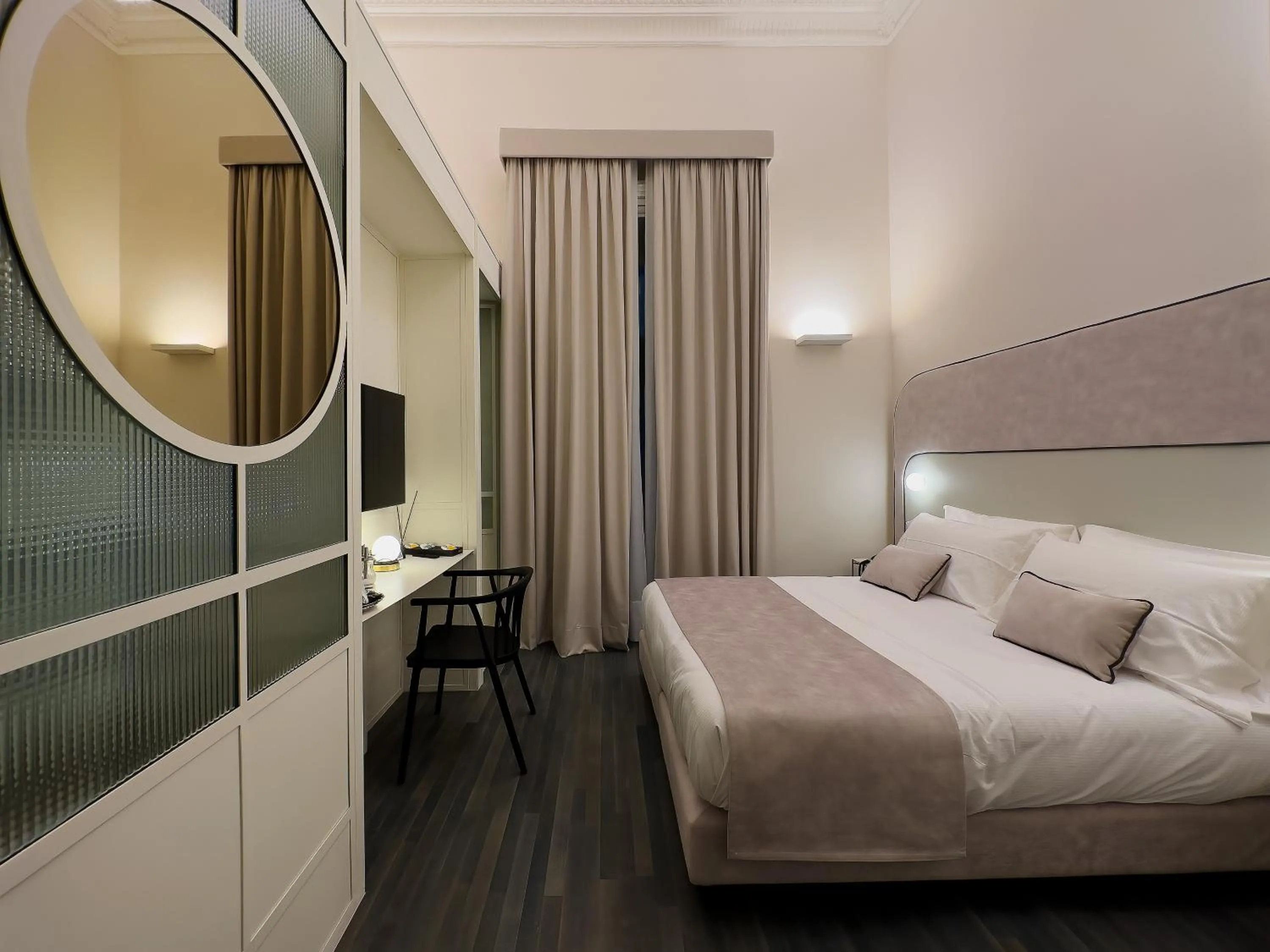 Decorative detail, Bed in Artemisia Domus - Giardino