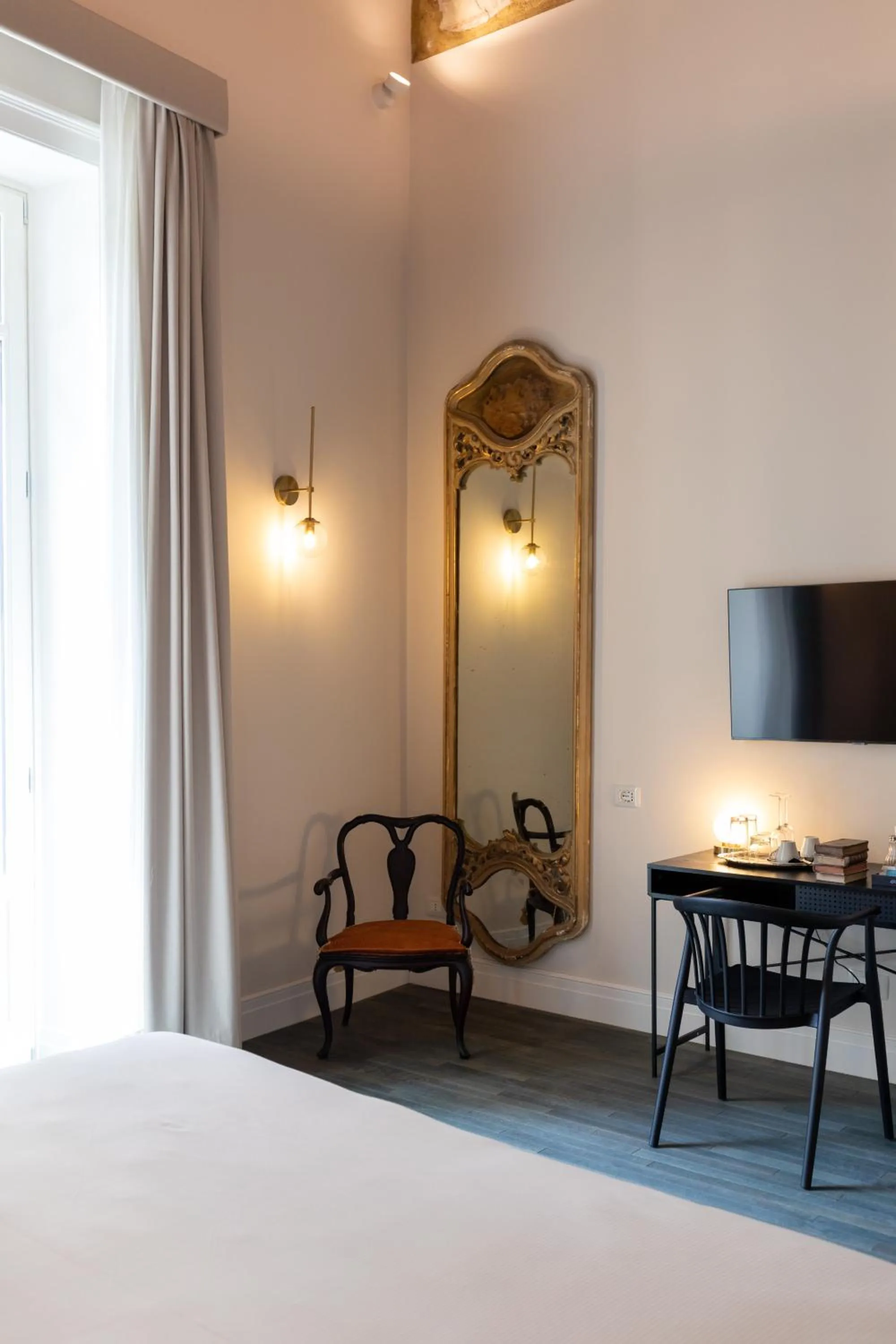 TV and multimedia, Bed in Artemisia Domus - Giardino