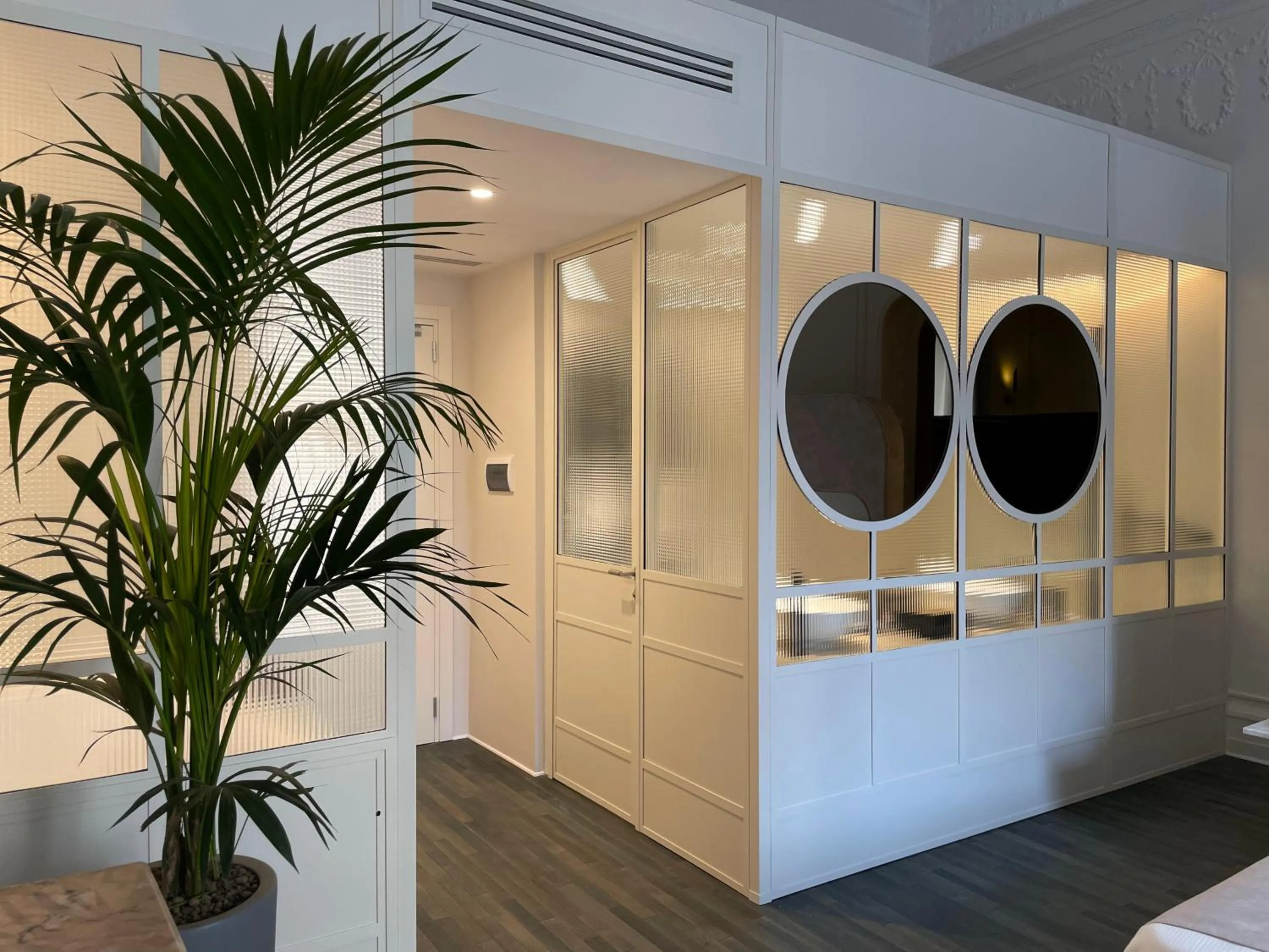 Decorative detail in Artemisia Domus - Giardino