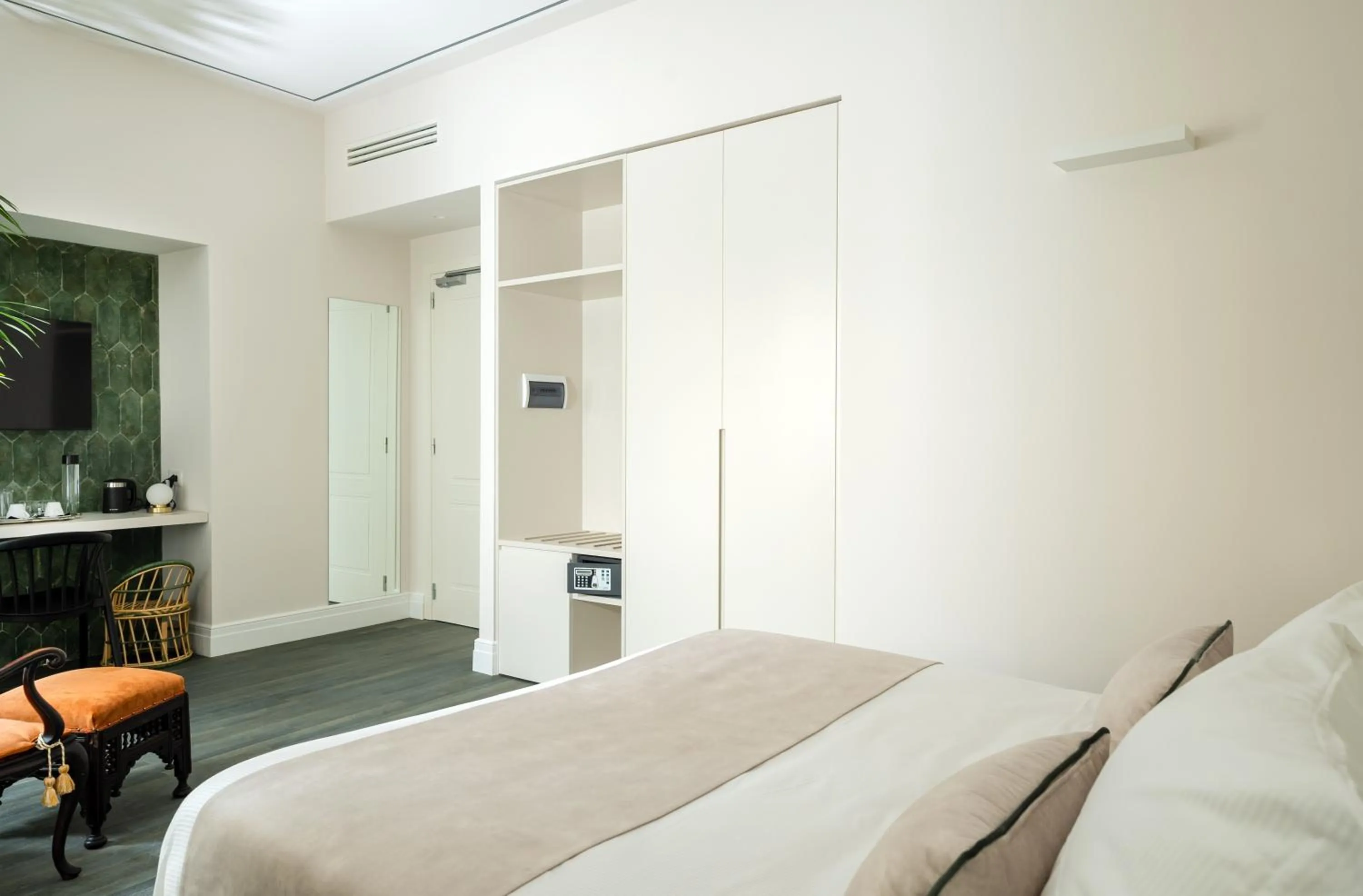 TV and multimedia, Bed in Artemisia Domus - Giardino