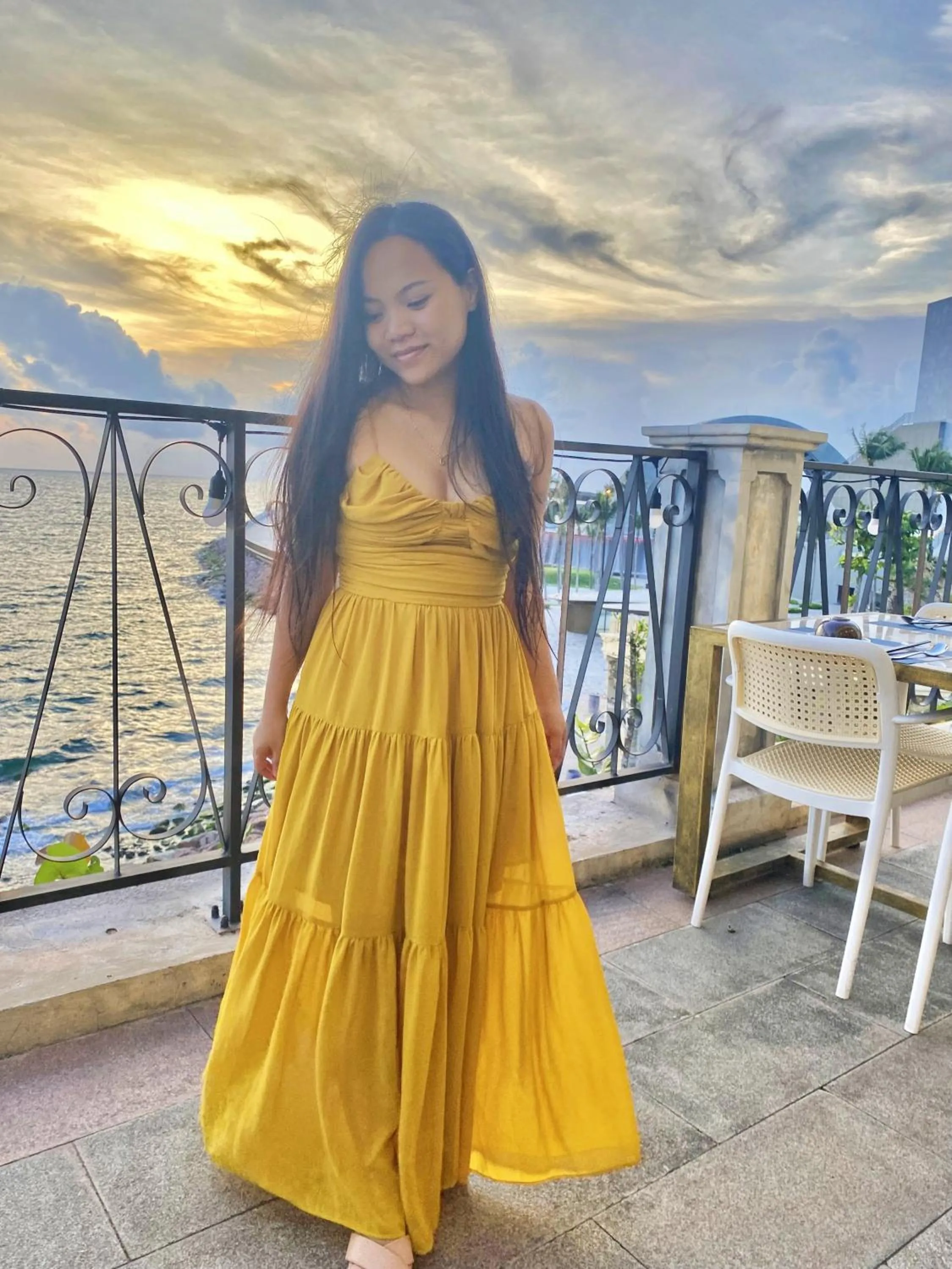 Restaurant/places to eat in Sea Sunset Hotel Phu Quoc - Welcome to a mixing world of friends