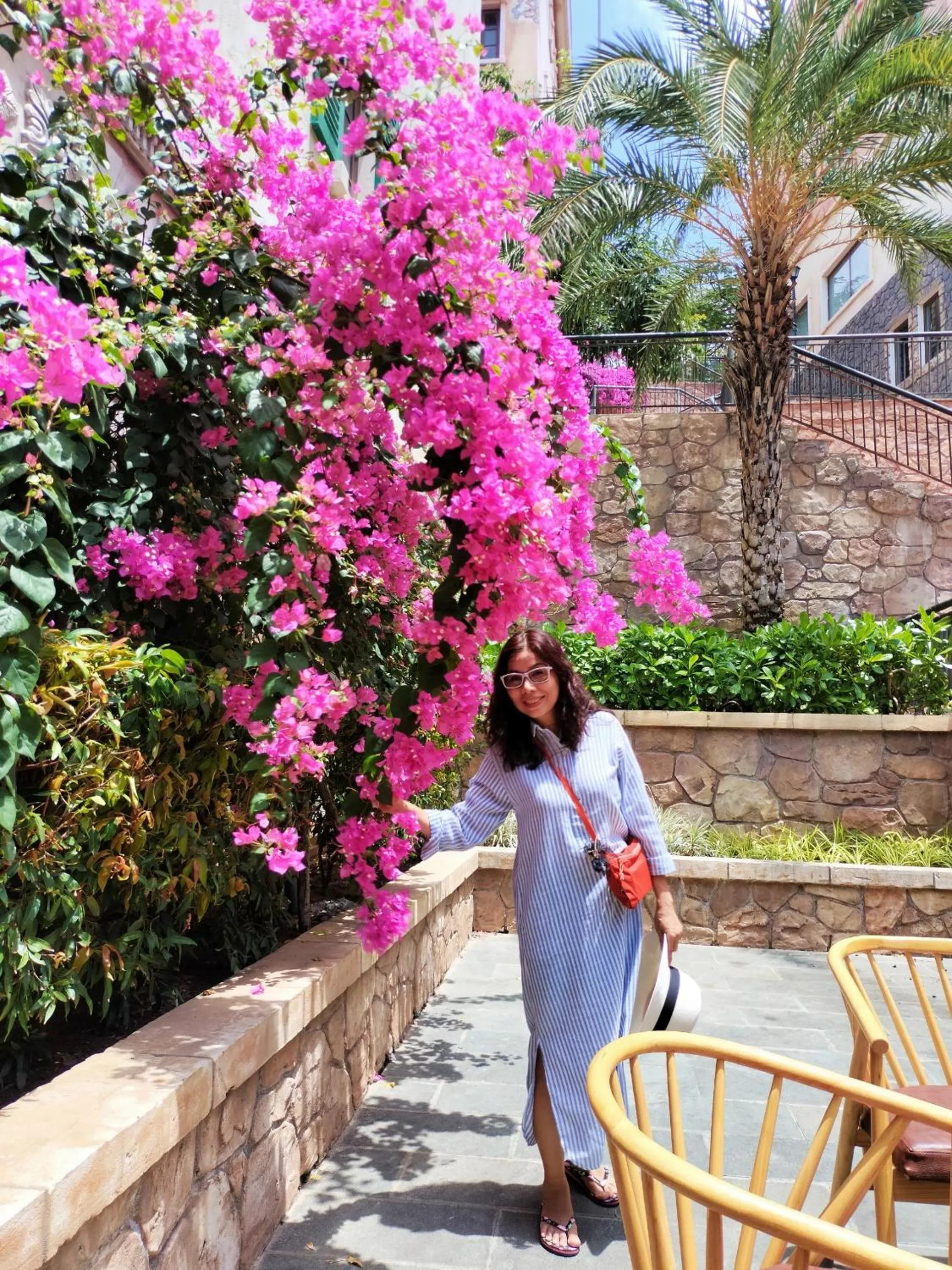 Sea Sunset Hotel Phu Quoc - Welcome to a mixing world of friends