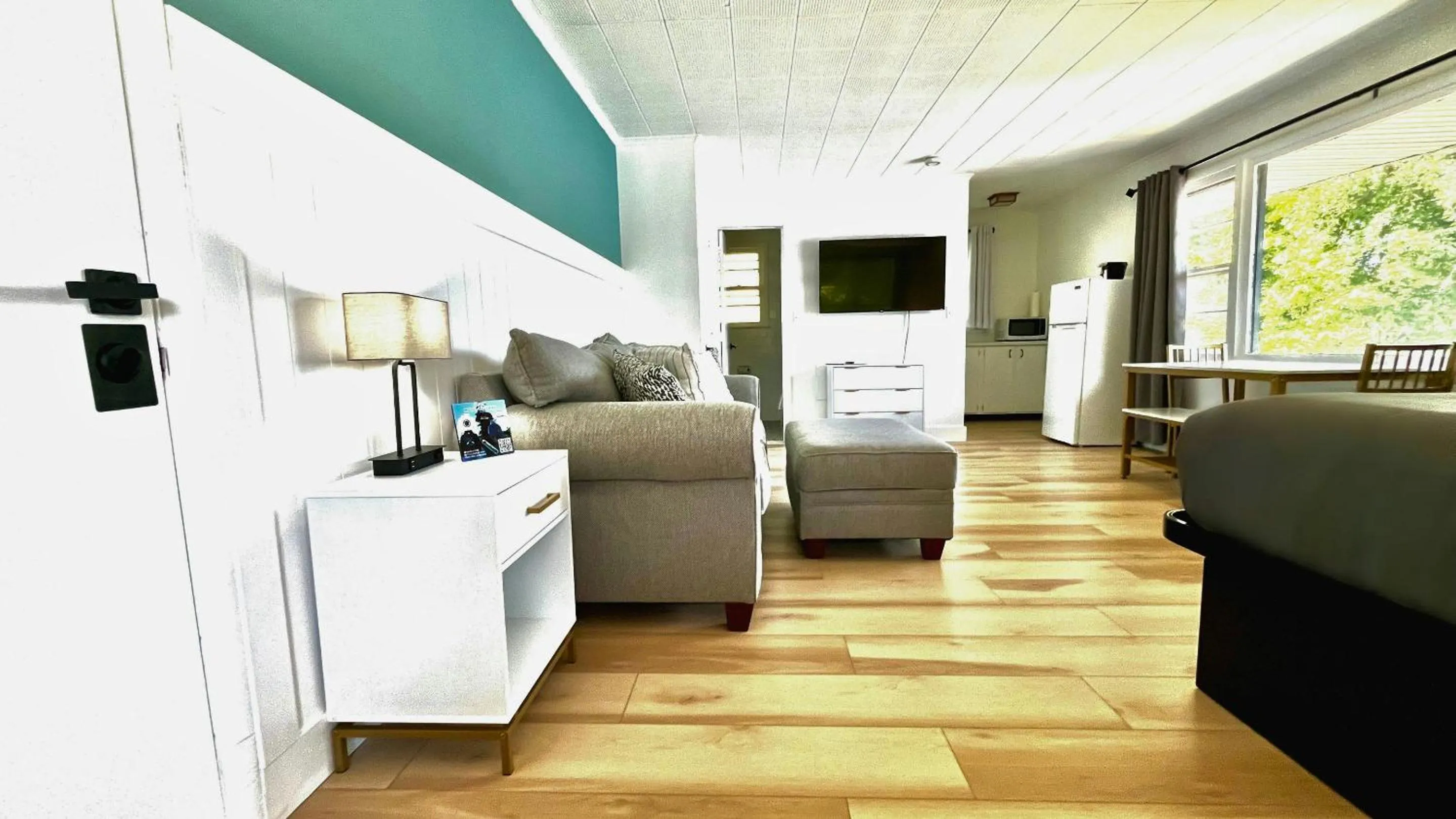 Photo of the whole room in Motel Luzerne