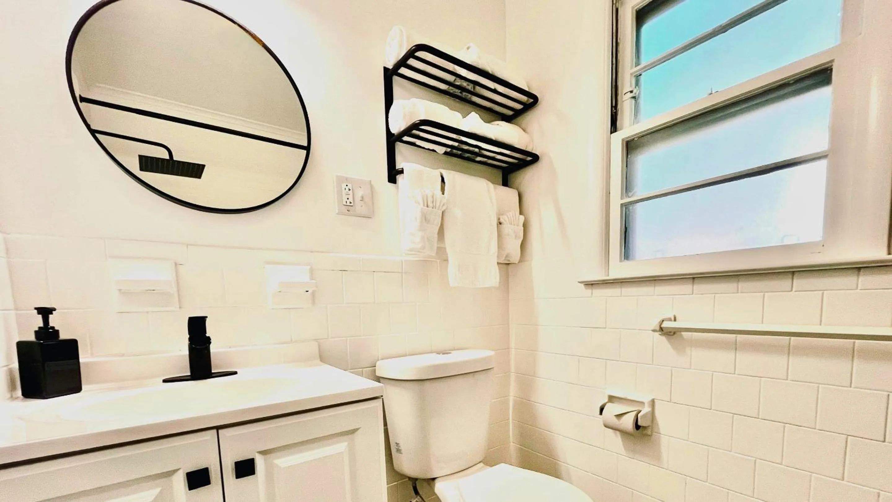 Photo of the whole room in Motel Luzerne