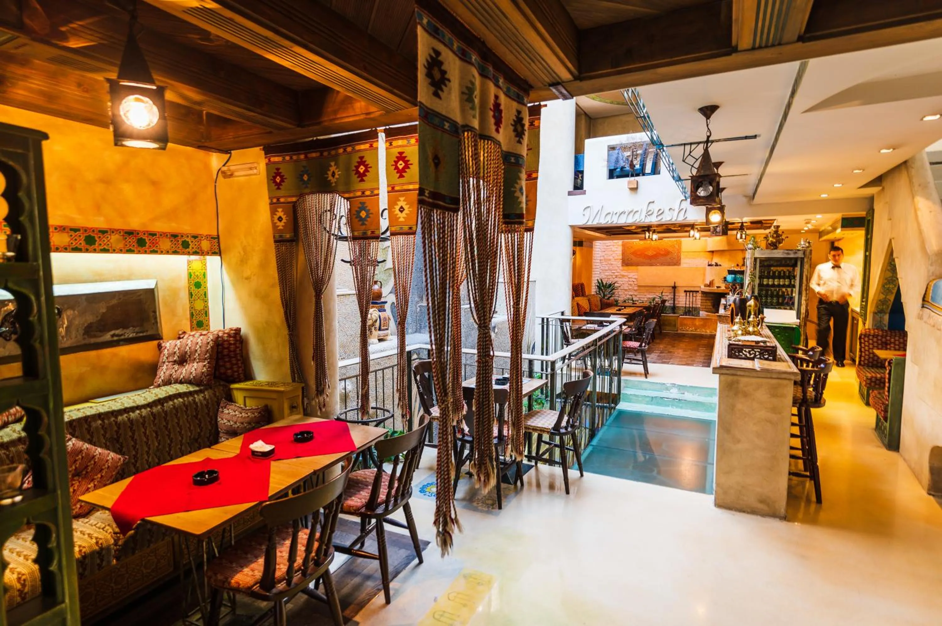 Food and drinks in Hotel Art