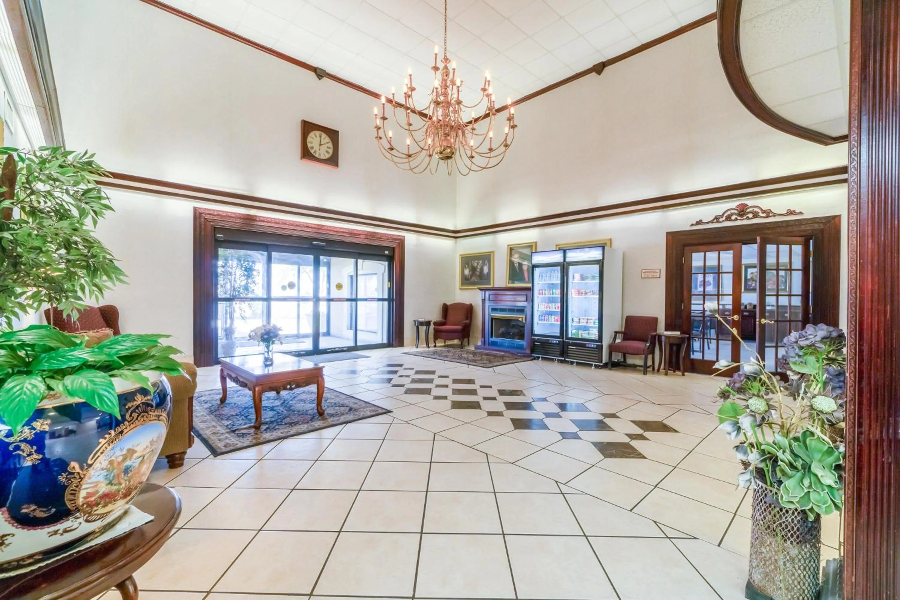 Lobby or reception in Ark Suites By OYO Jonesboro I-555