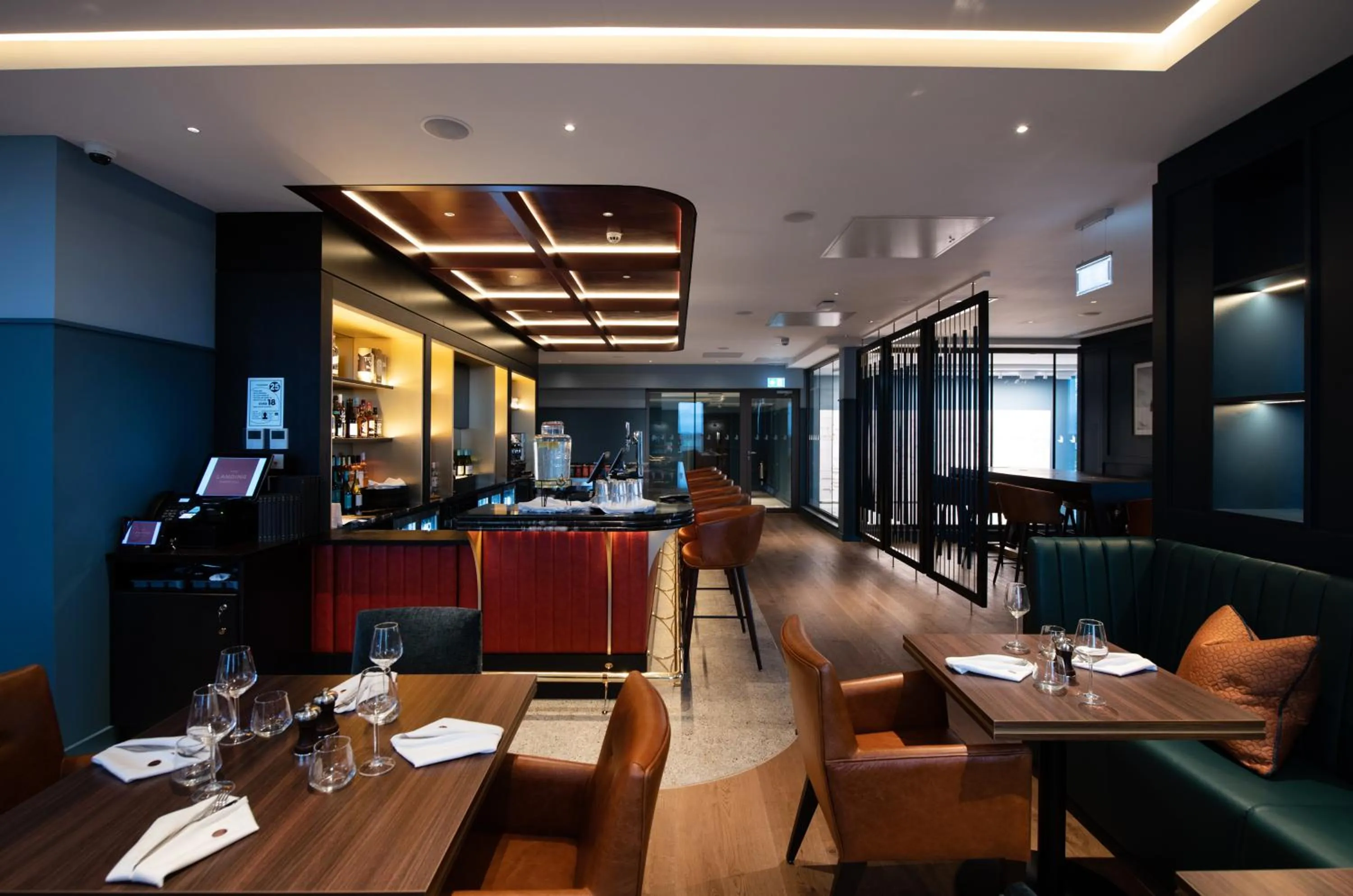 Restaurant/places to eat in The Landing Hotel