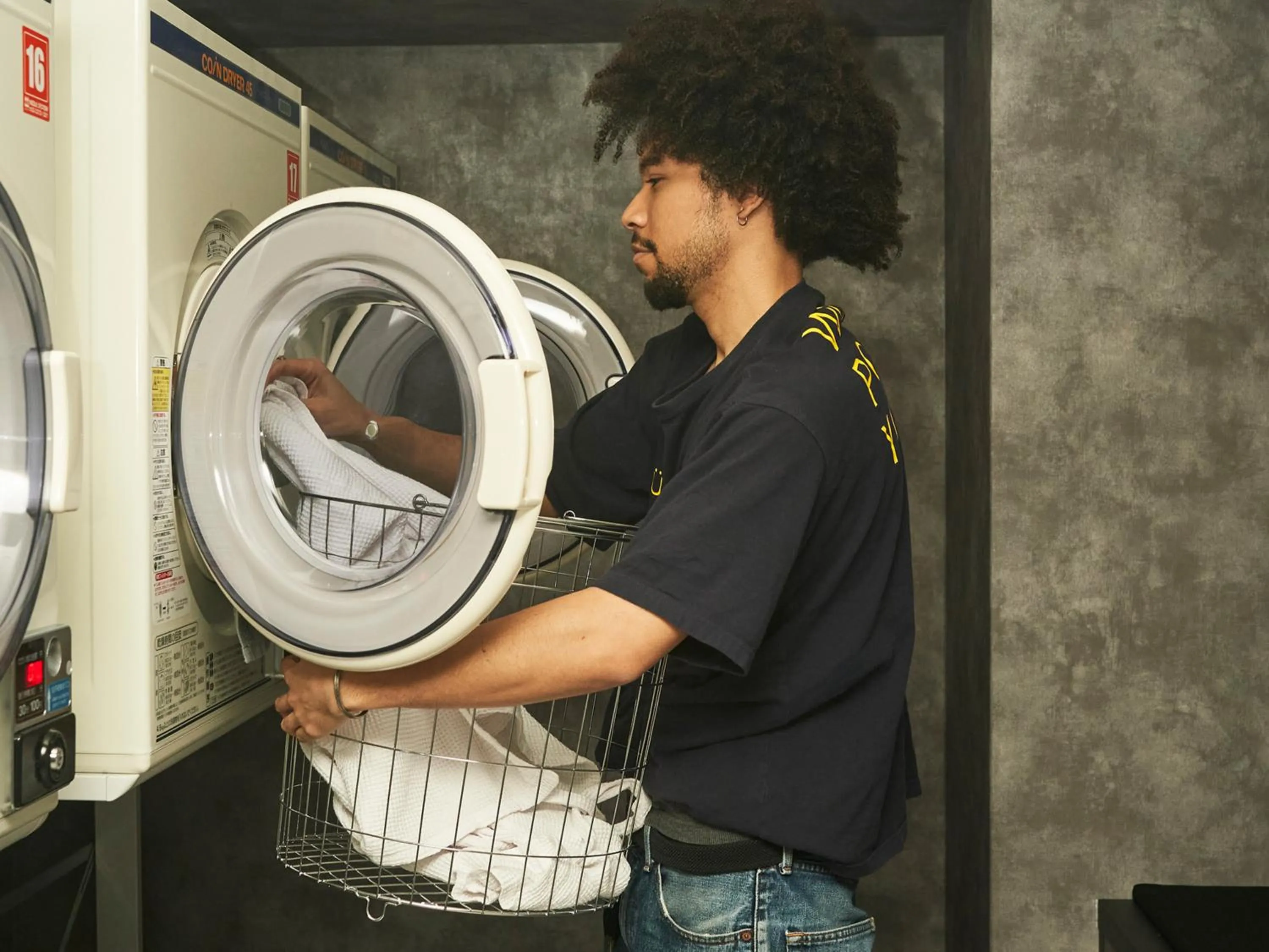washing machine in WPÜ HOTEL Shinjuku