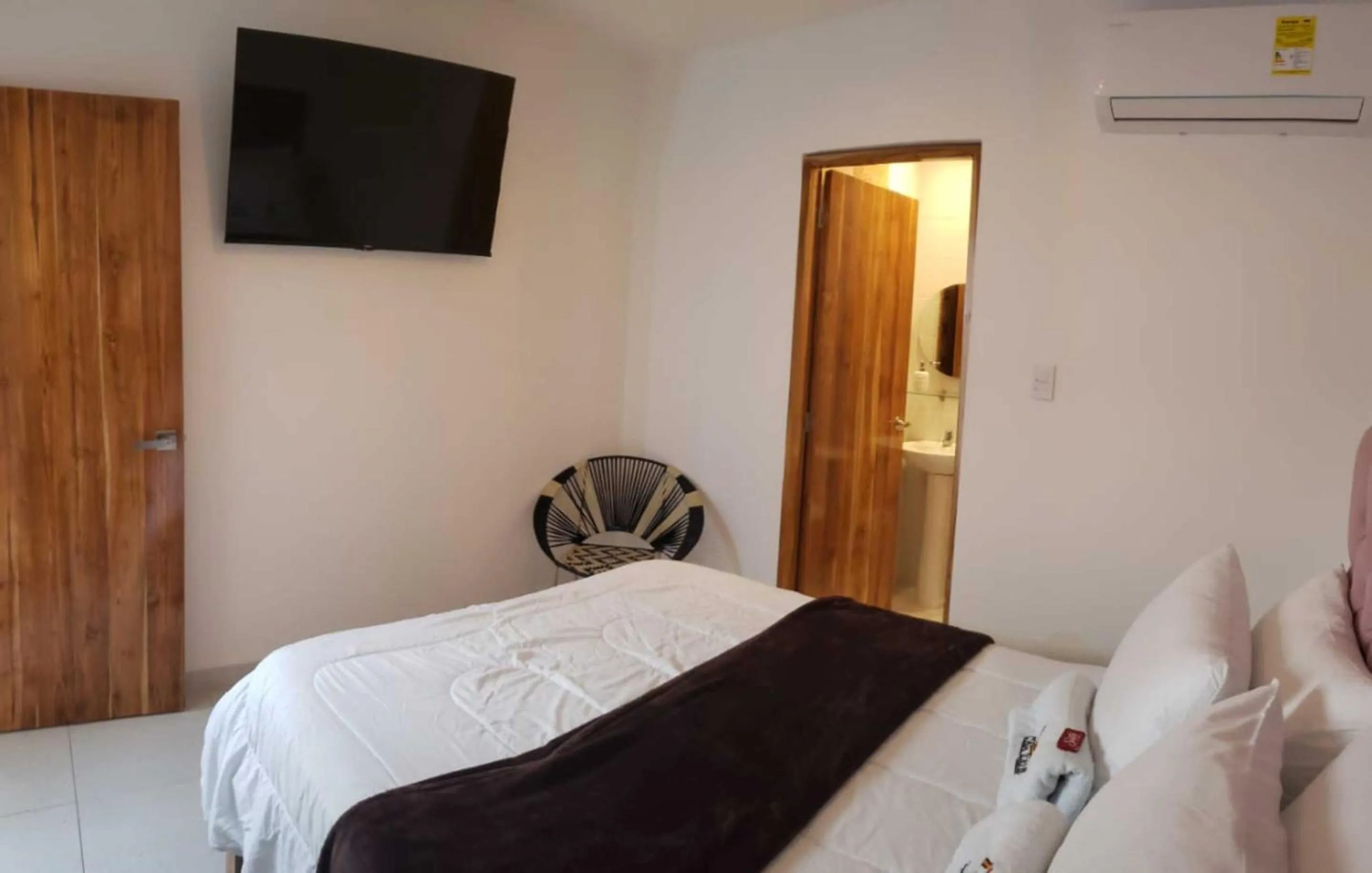 Bed in Hostal Casa Torres Centro Historico - Adults Only