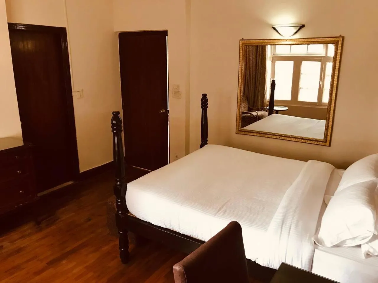 Bedroom, Bed in Courtyard Pujan Hotel