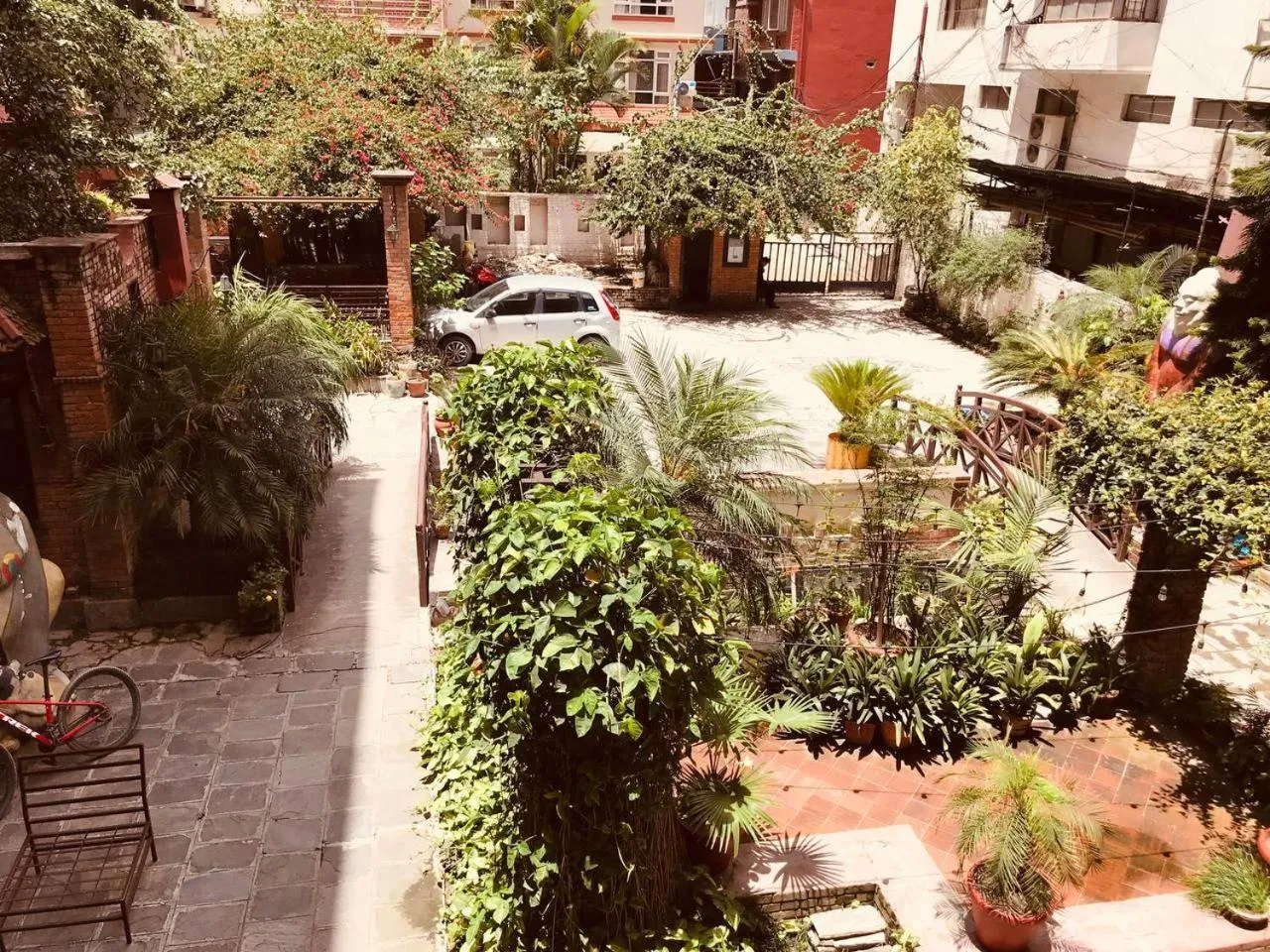 Garden view in Courtyard Pujan Hotel