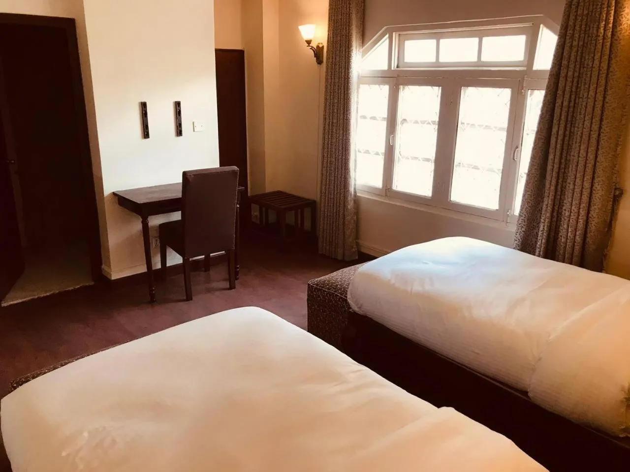 Bedroom, Bed in Courtyard Pujan Hotel