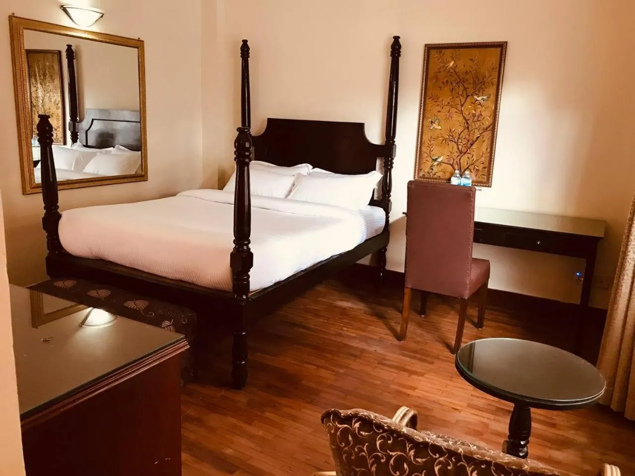 Bed in Courtyard Pujan Hotel