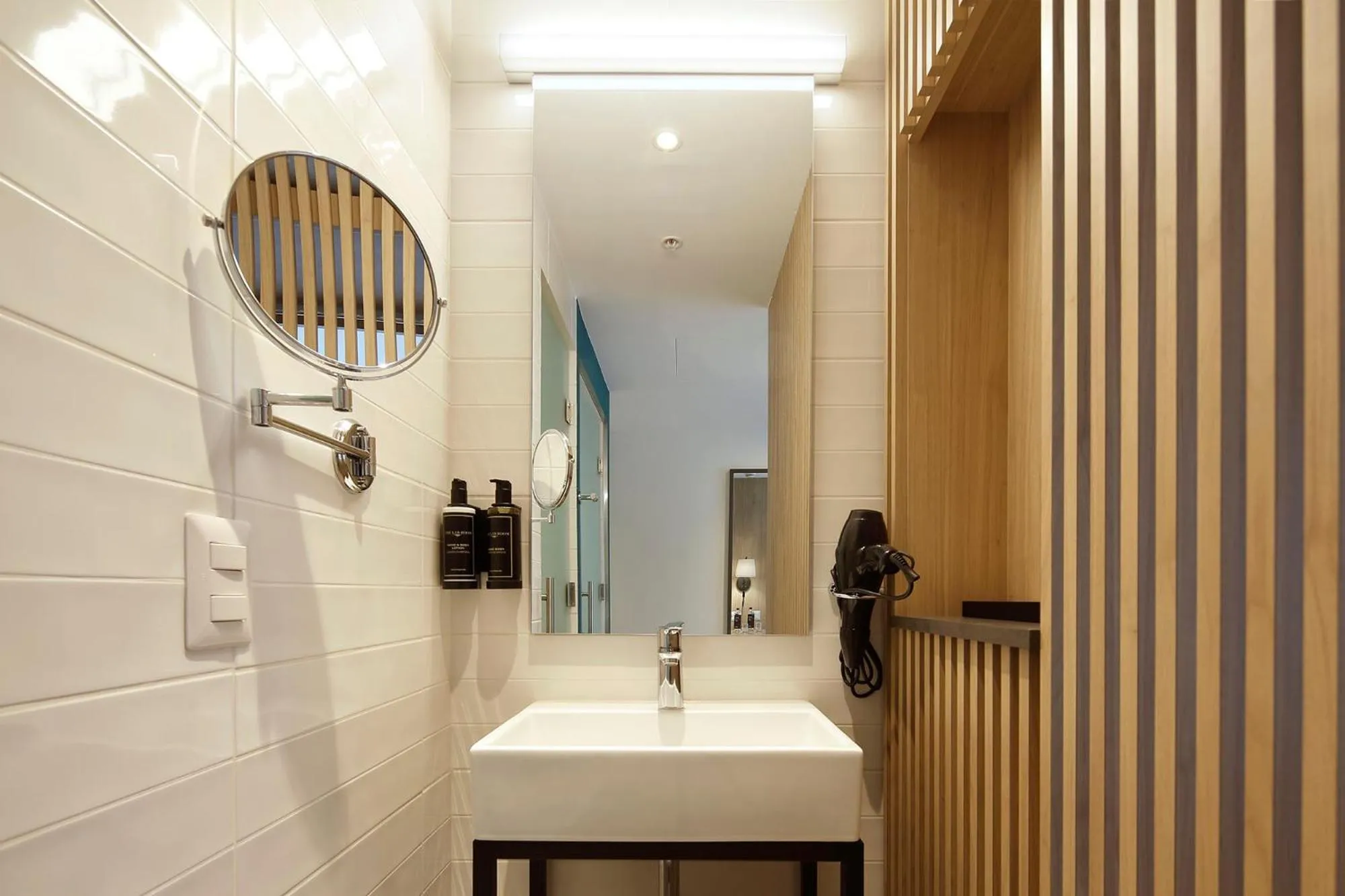 Bathroom in Ikonik Miraflores