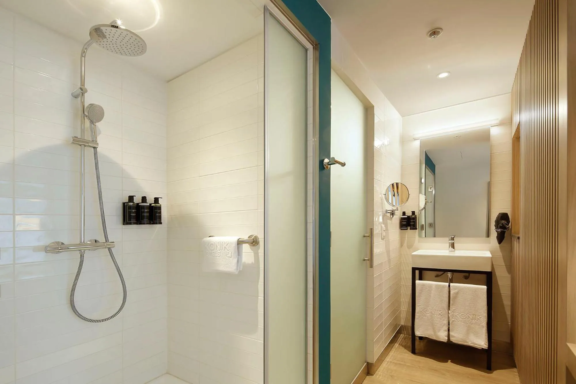 Bathroom in Ikonik Miraflores