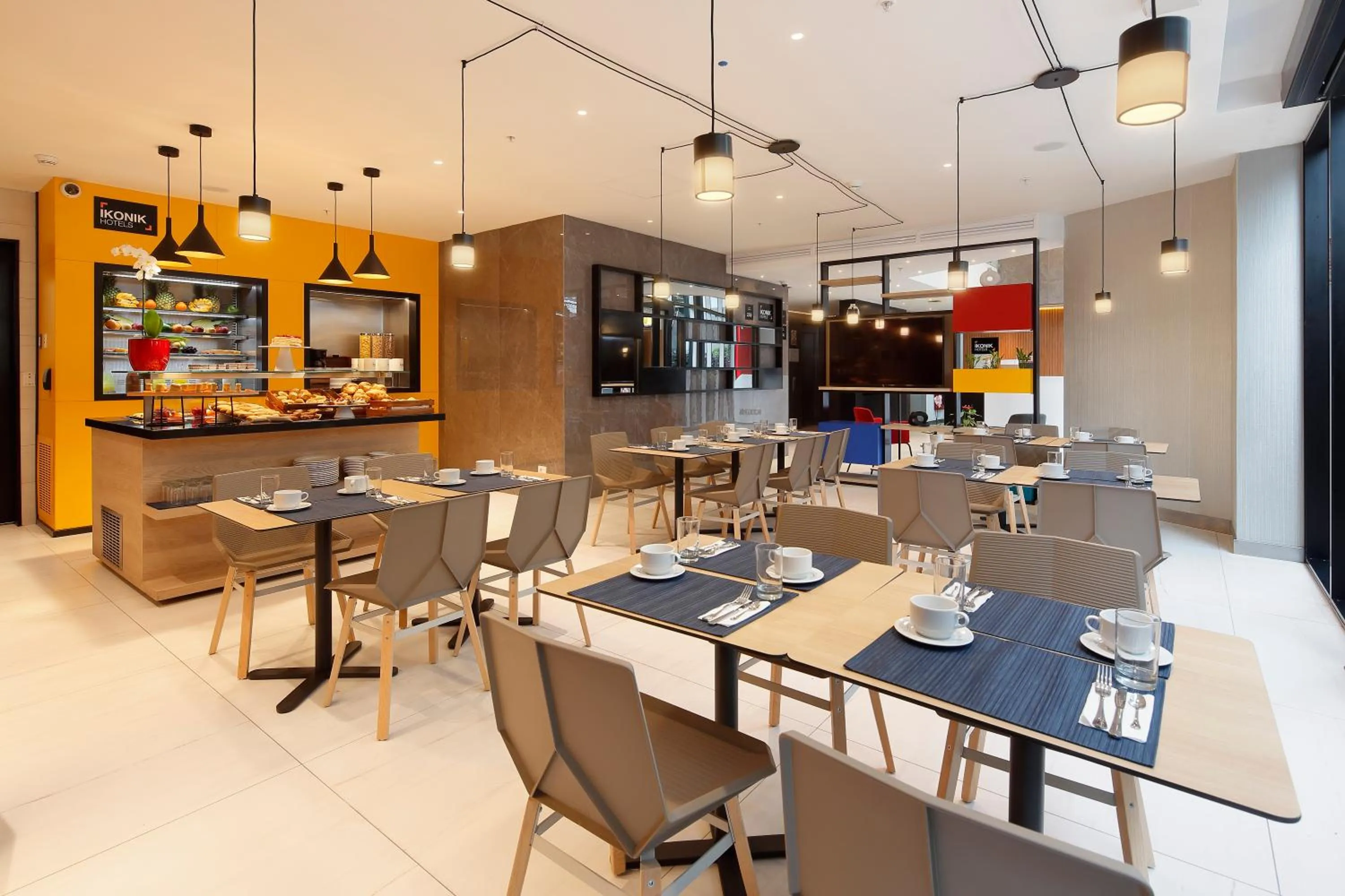 Restaurant/places to eat in Ikonik Miraflores