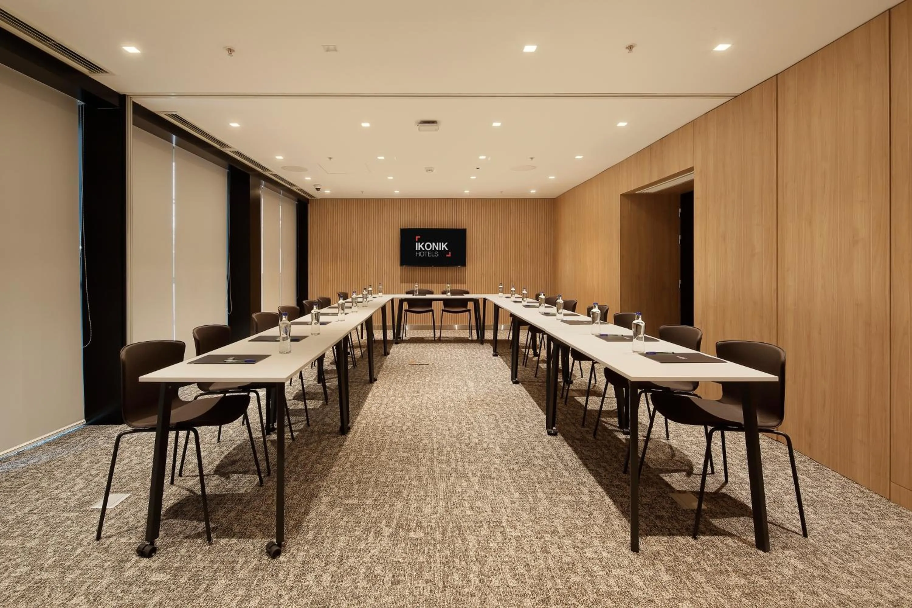 Meeting/conference room in Ikonik Miraflores