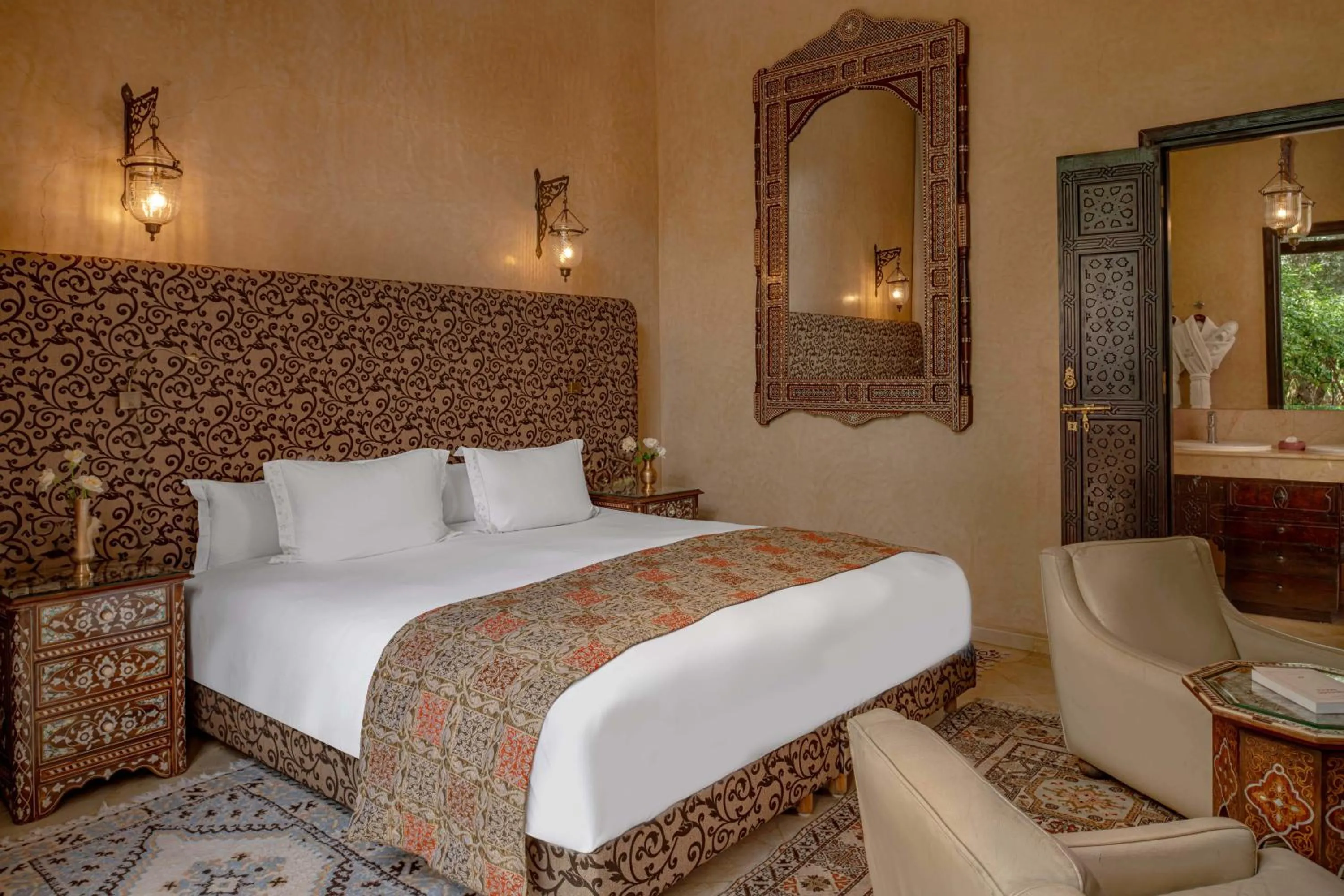 Bed in Es Saadi Marrakech Resort - Palace