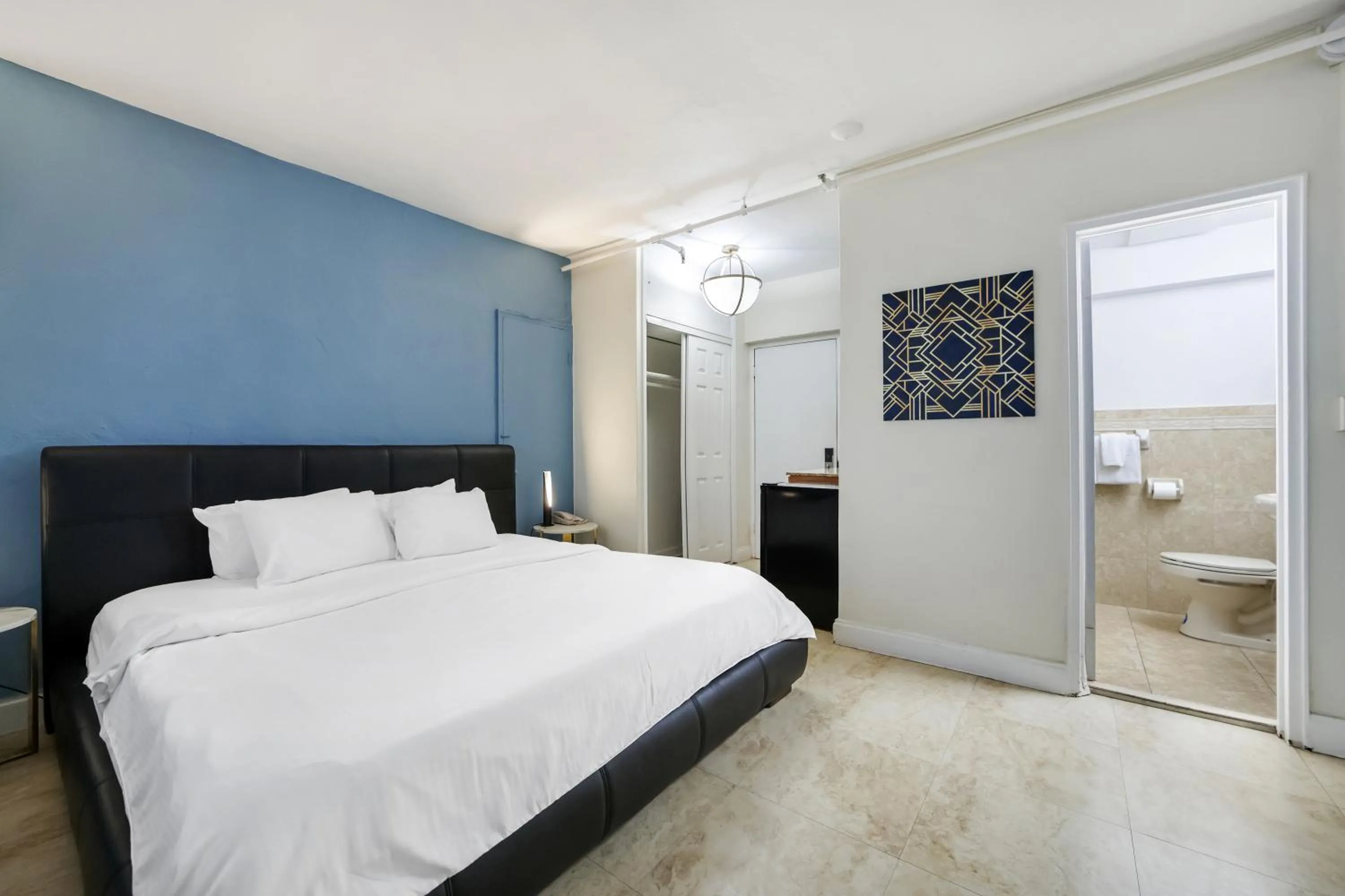 Bed in Starlite Hotel