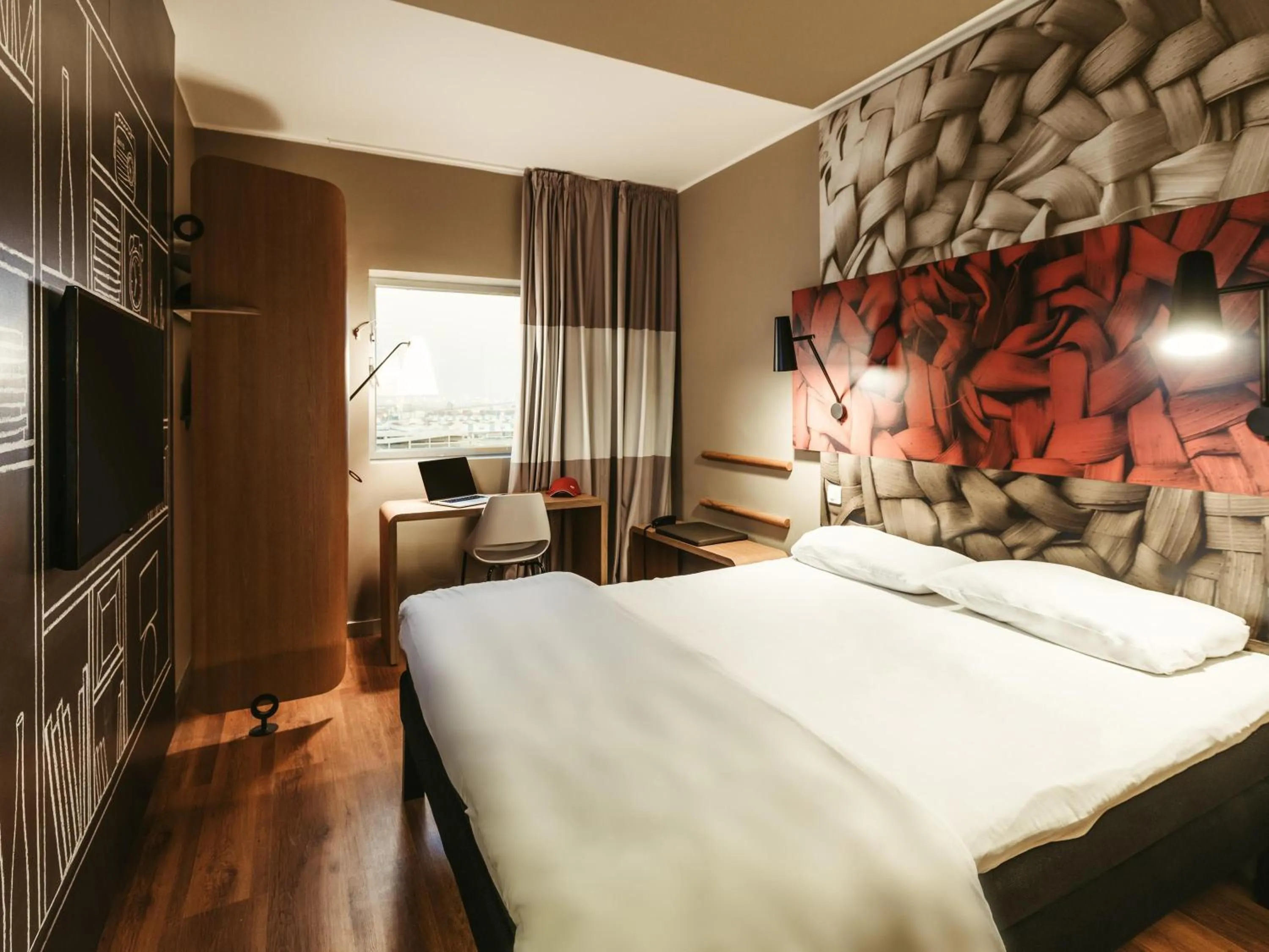 Bedroom, Bed in Ibis Casablanca City Center