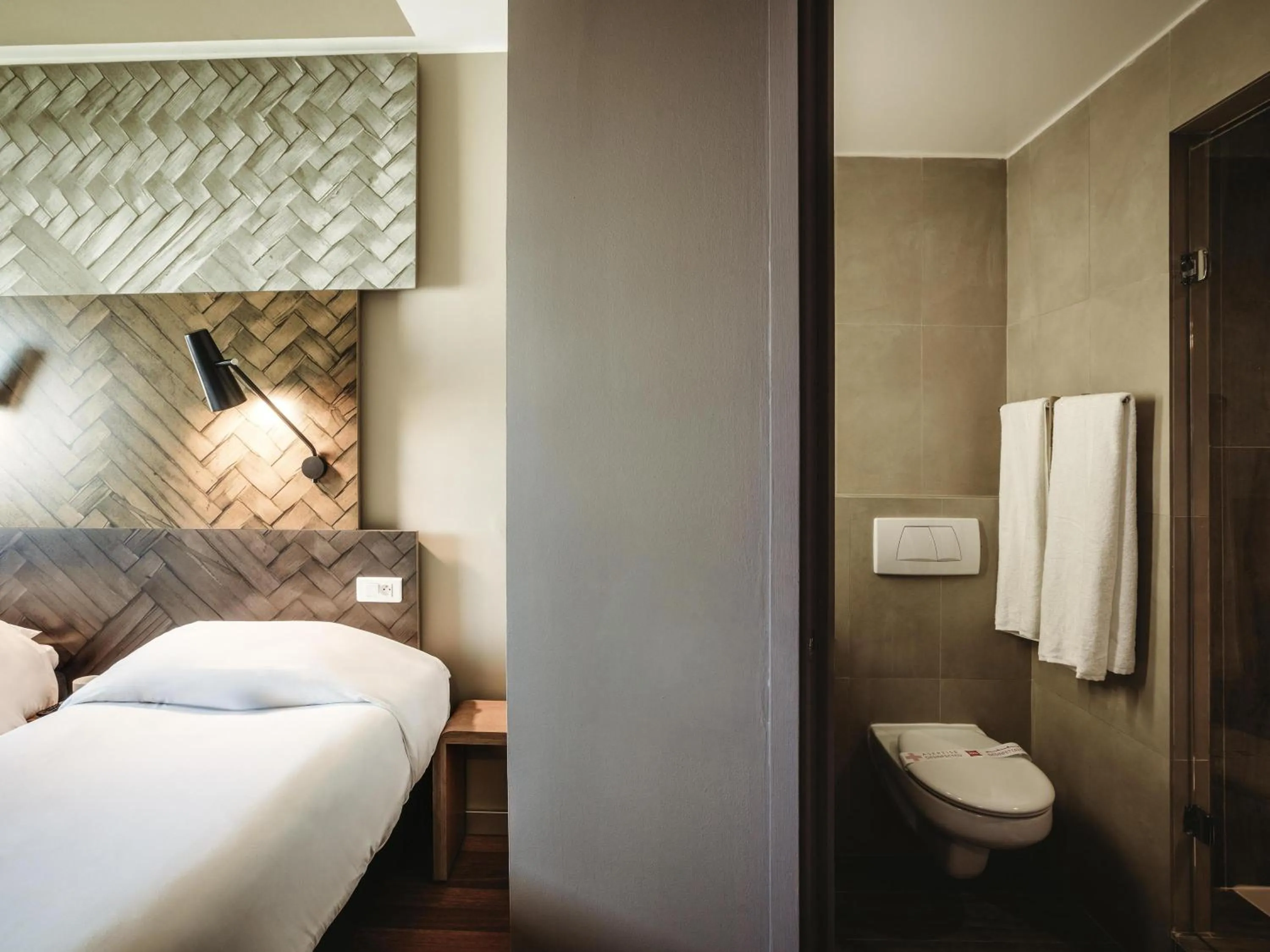 Bedroom, Bed in Ibis Casablanca City Center