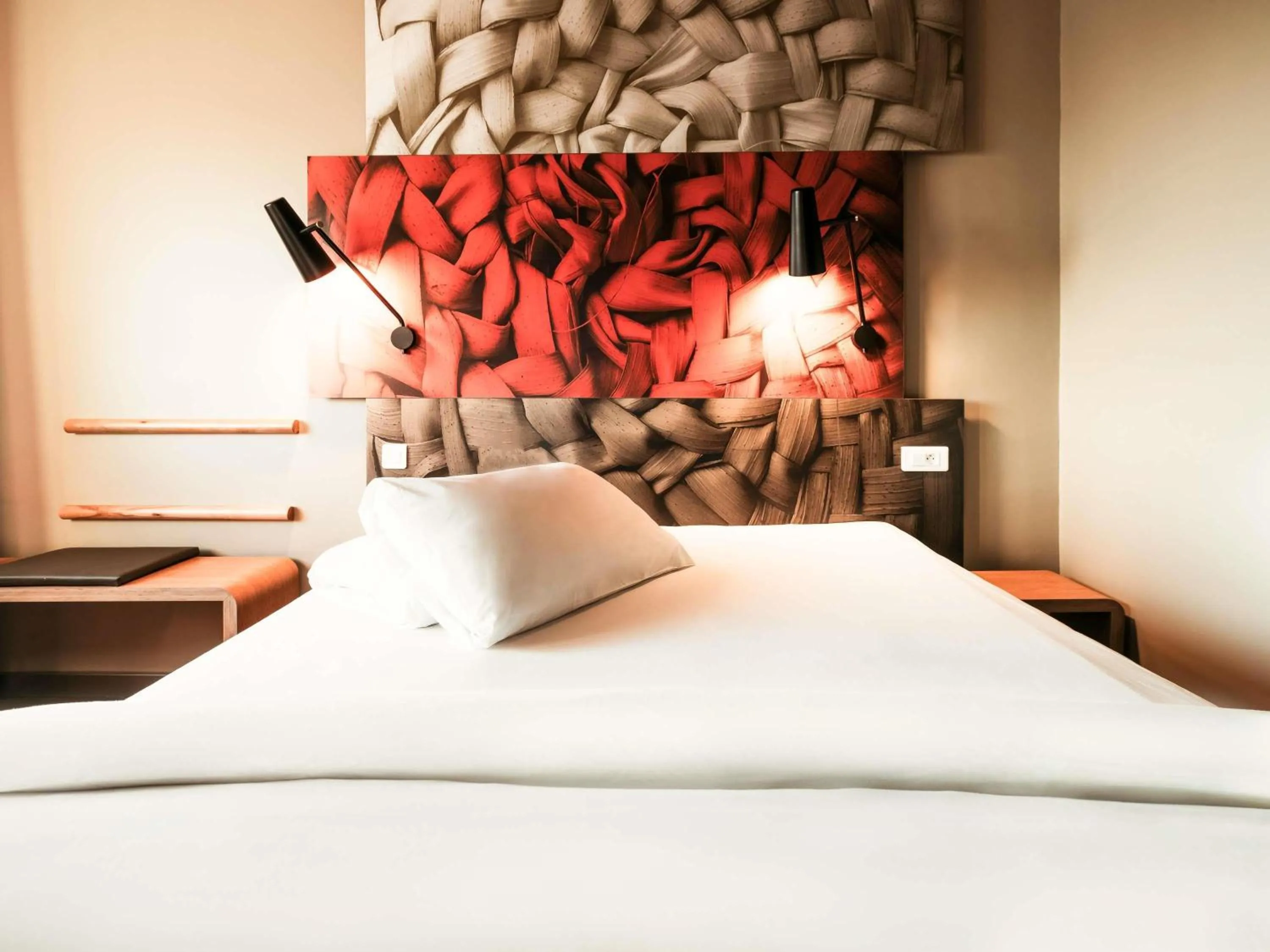 Bedroom, Bed in Ibis Casablanca City Center