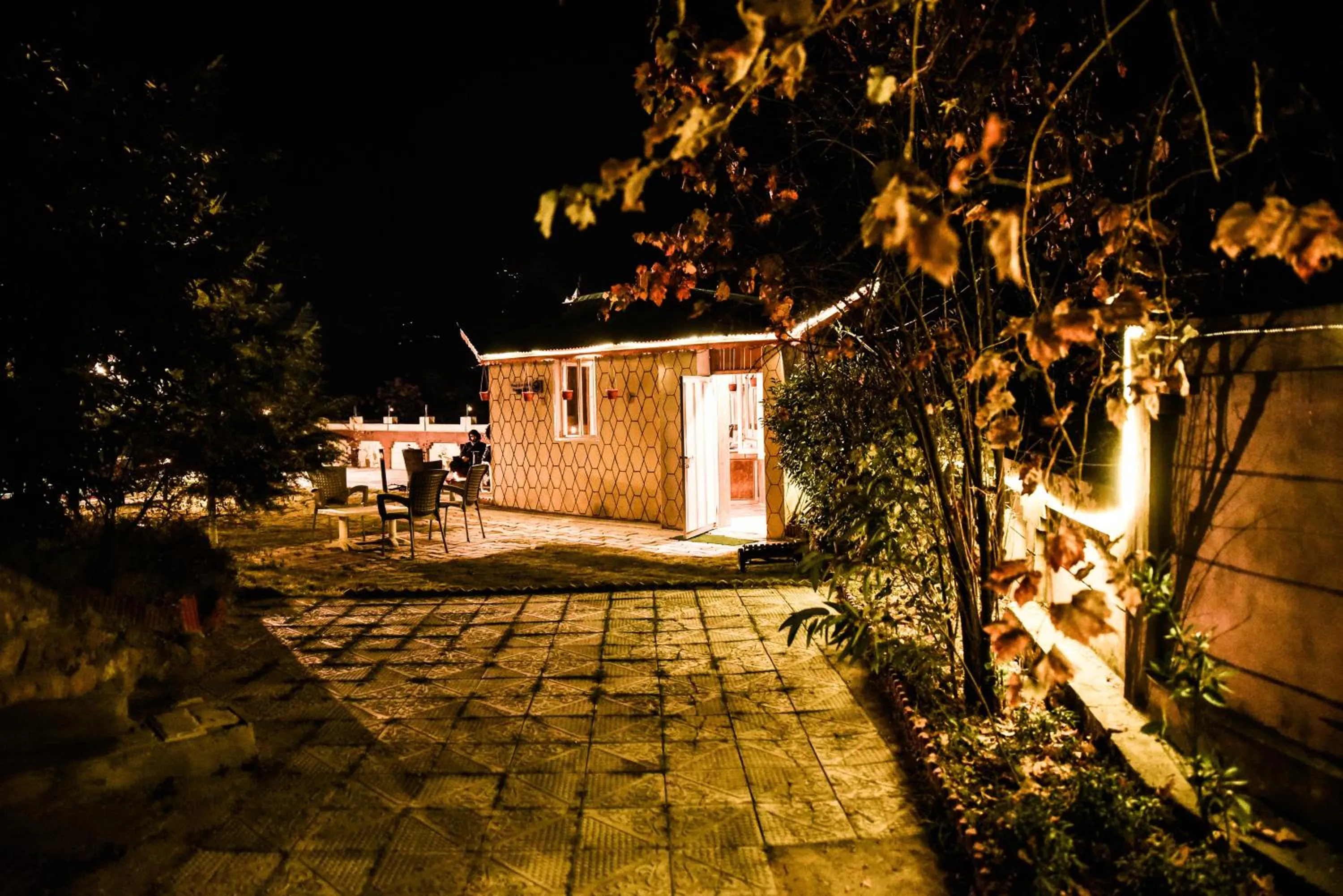 Republika Central Hotel & Resort