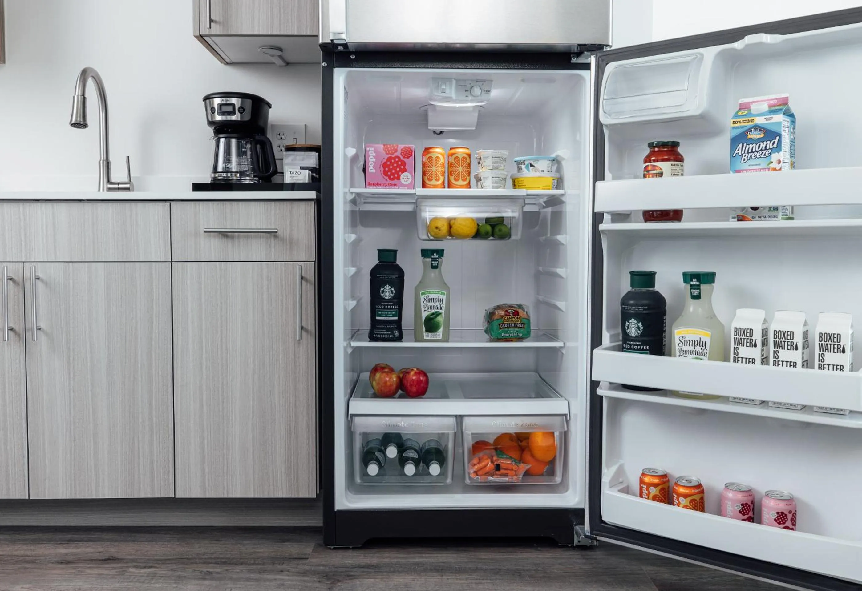 Food in Mint House St. Petersburg - Downtown