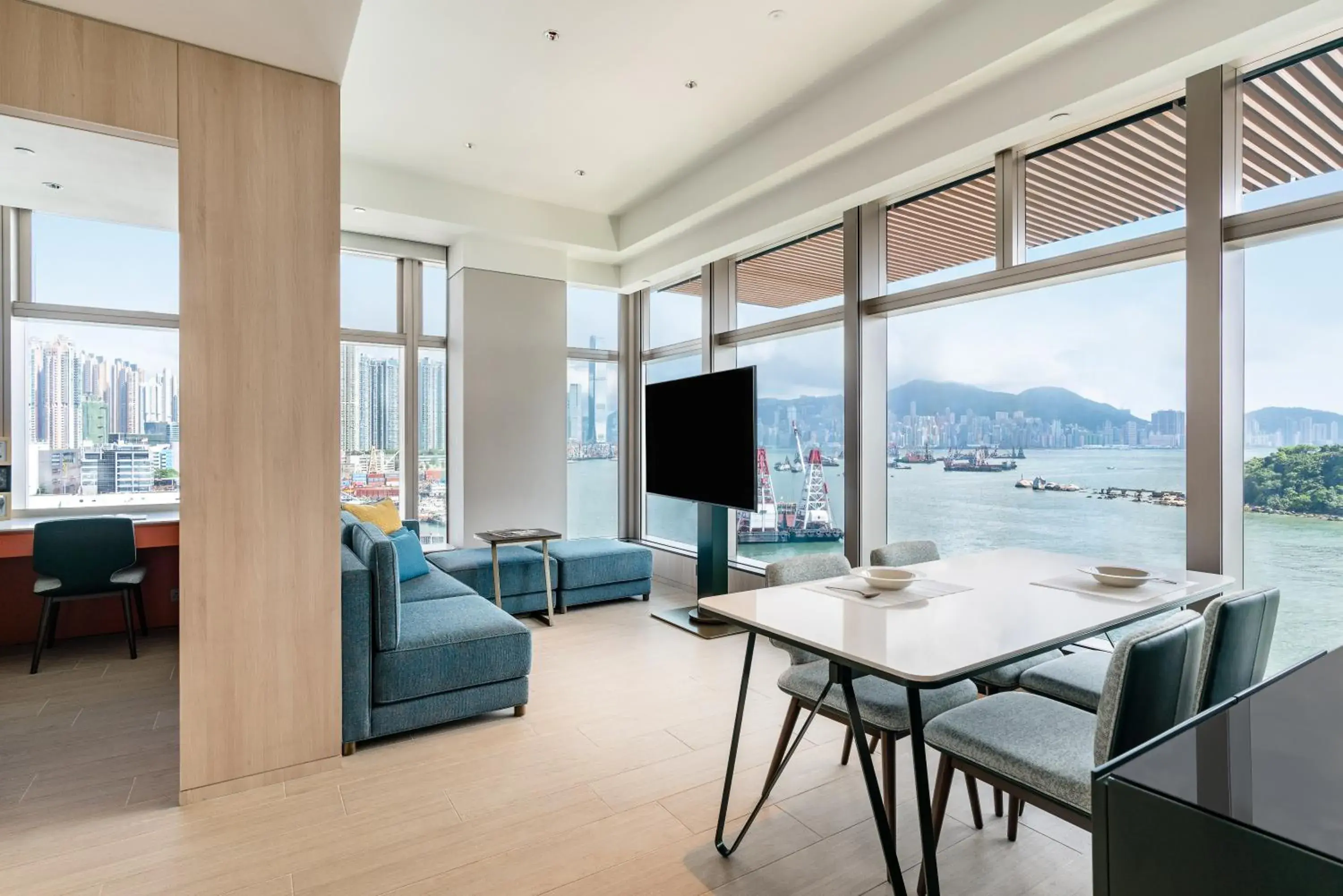 Three-Bedroom Suite in TOWNPLACE WEST KOWLOON Three-Bedroom Suite in TOWNPLACE WEST KOWLOON