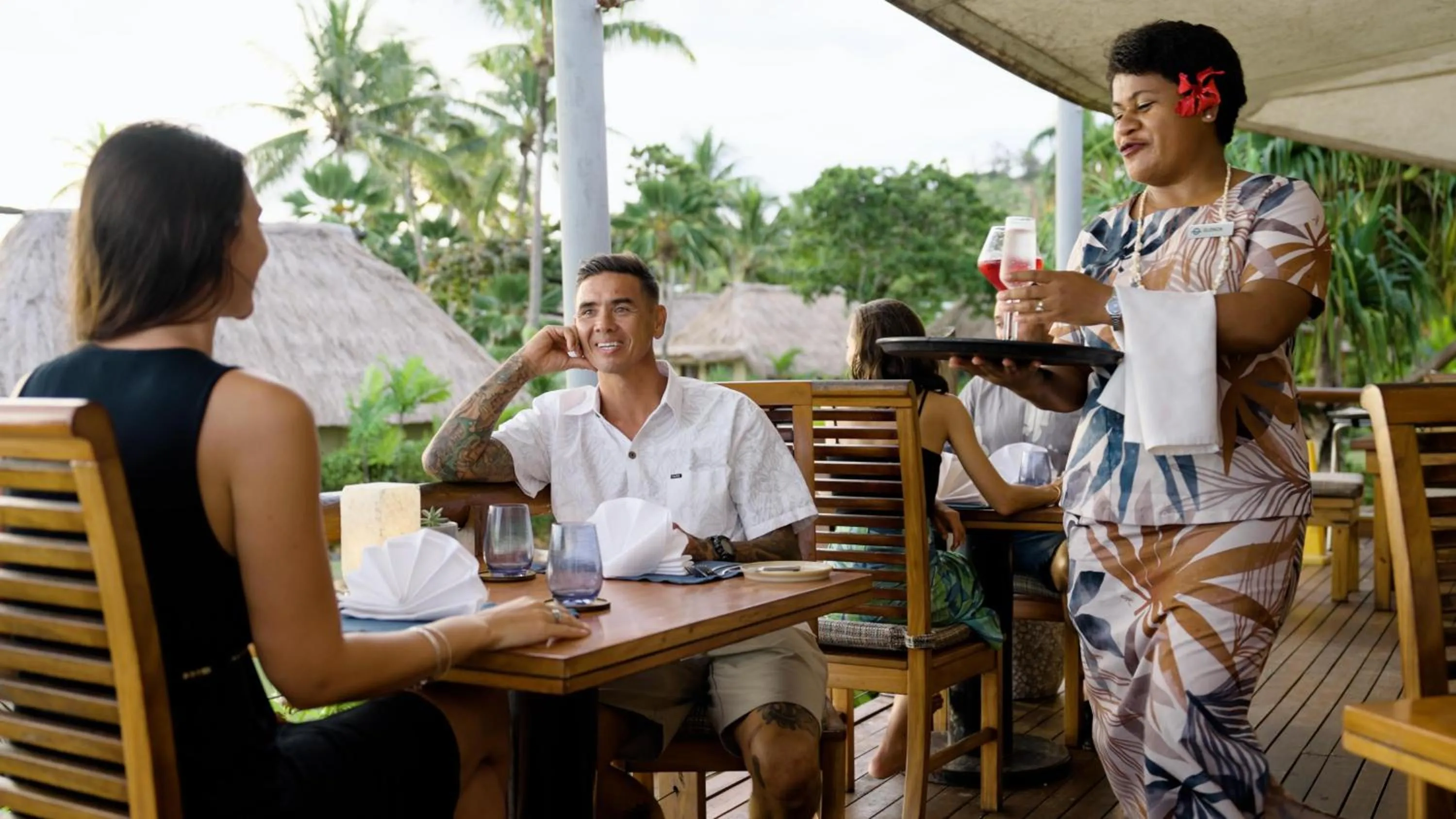 Lounge or bar in Outrigger Fiji Beach Resort