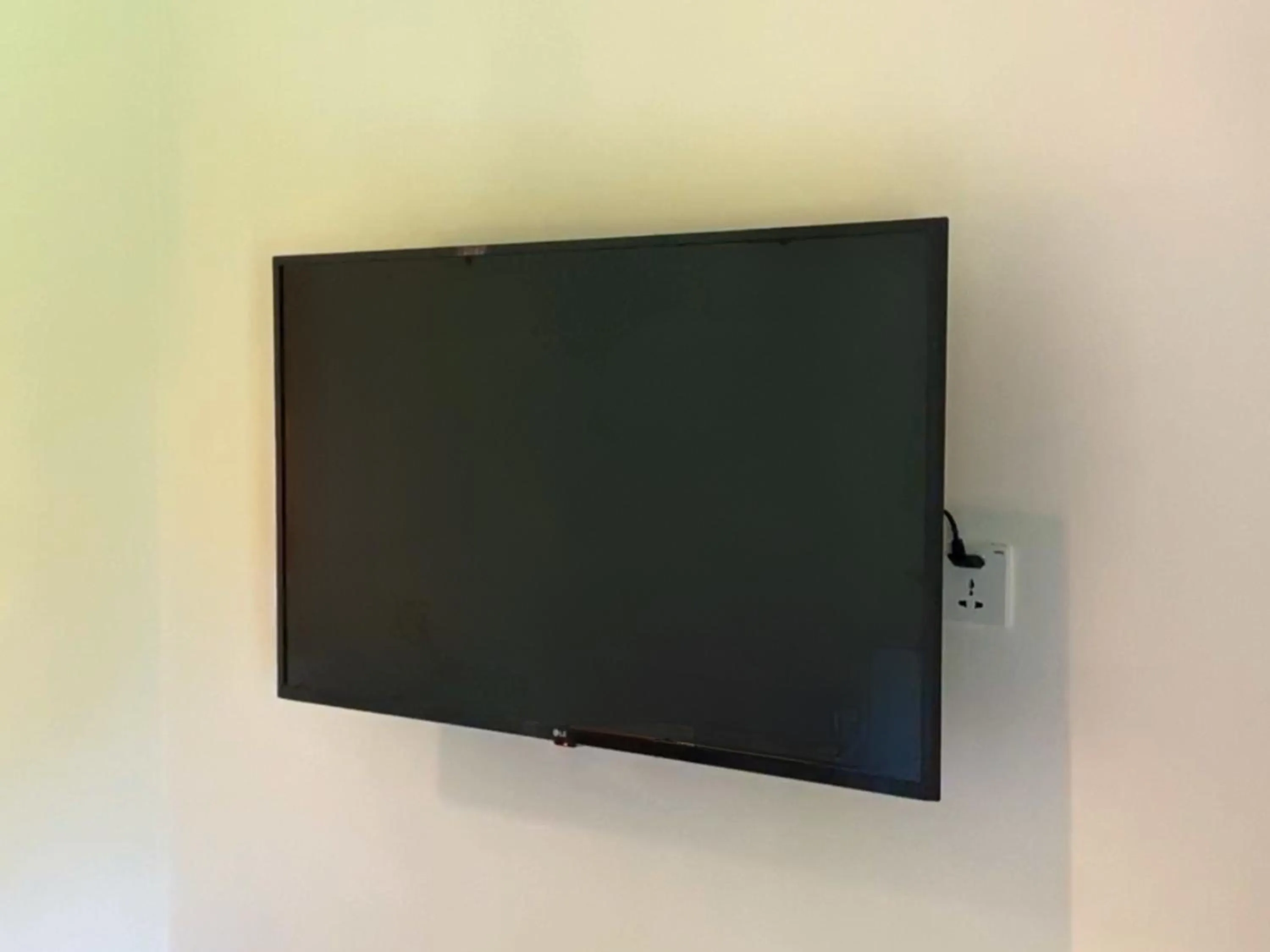 TV and multimedia in White Penny Hostel