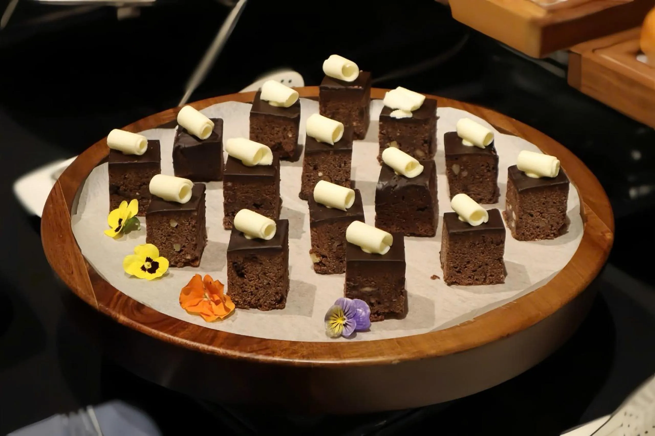 Restaurant/places to eat in M City Hotel Saigon - Complimentary Afternoon Tea Served Daily