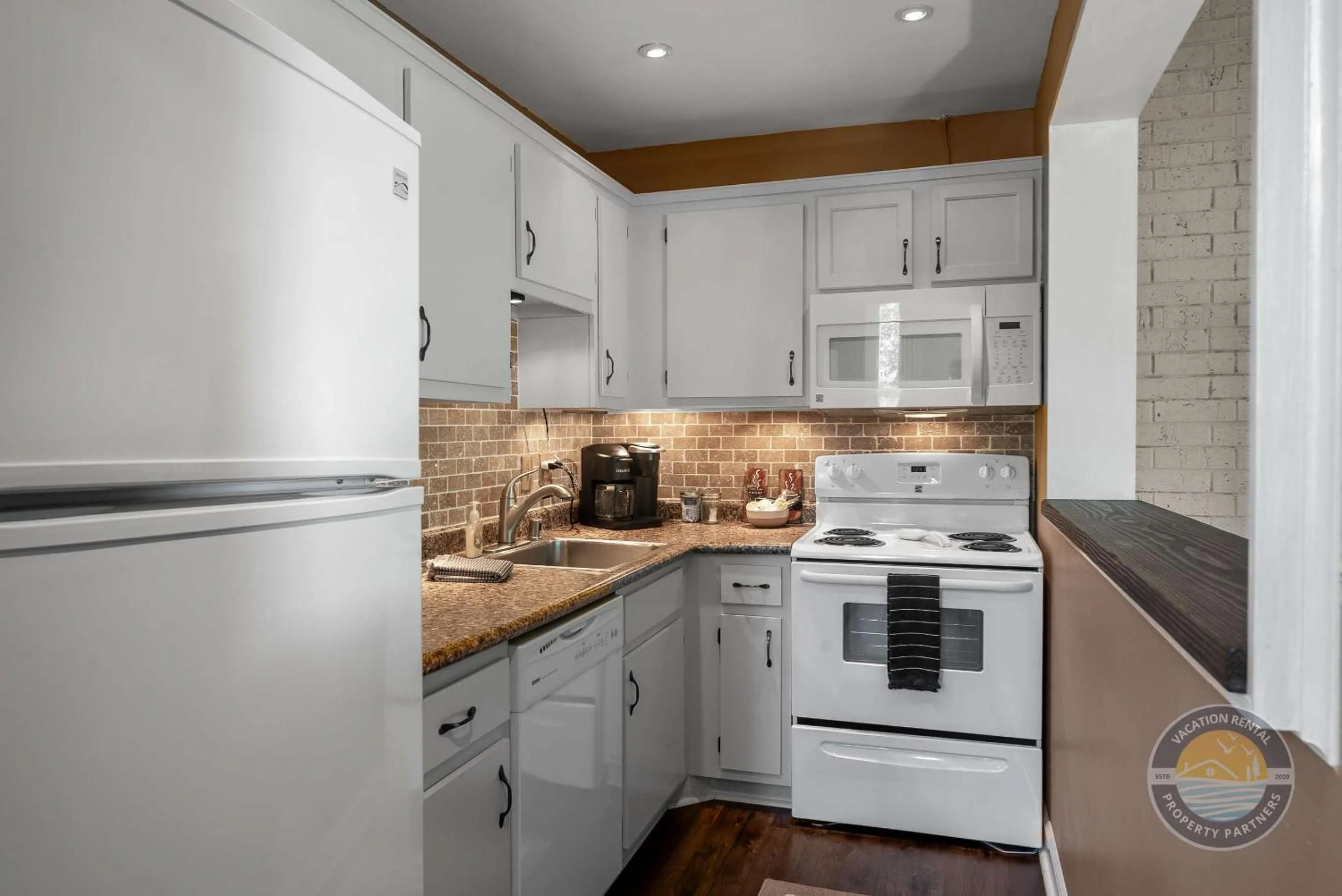 New Lake Como Condo with Lake Views