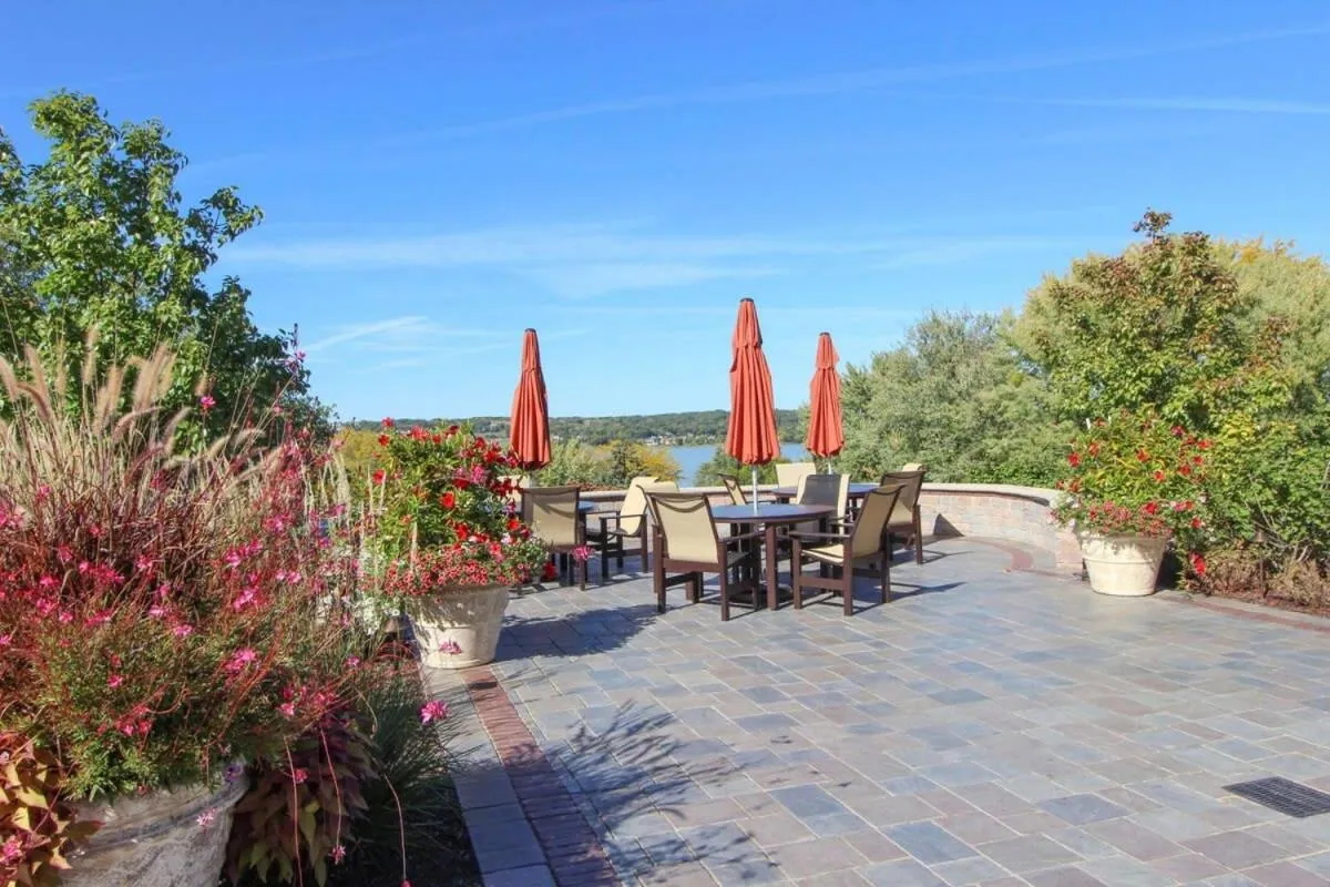 New Lake Como Condo with Lake Views