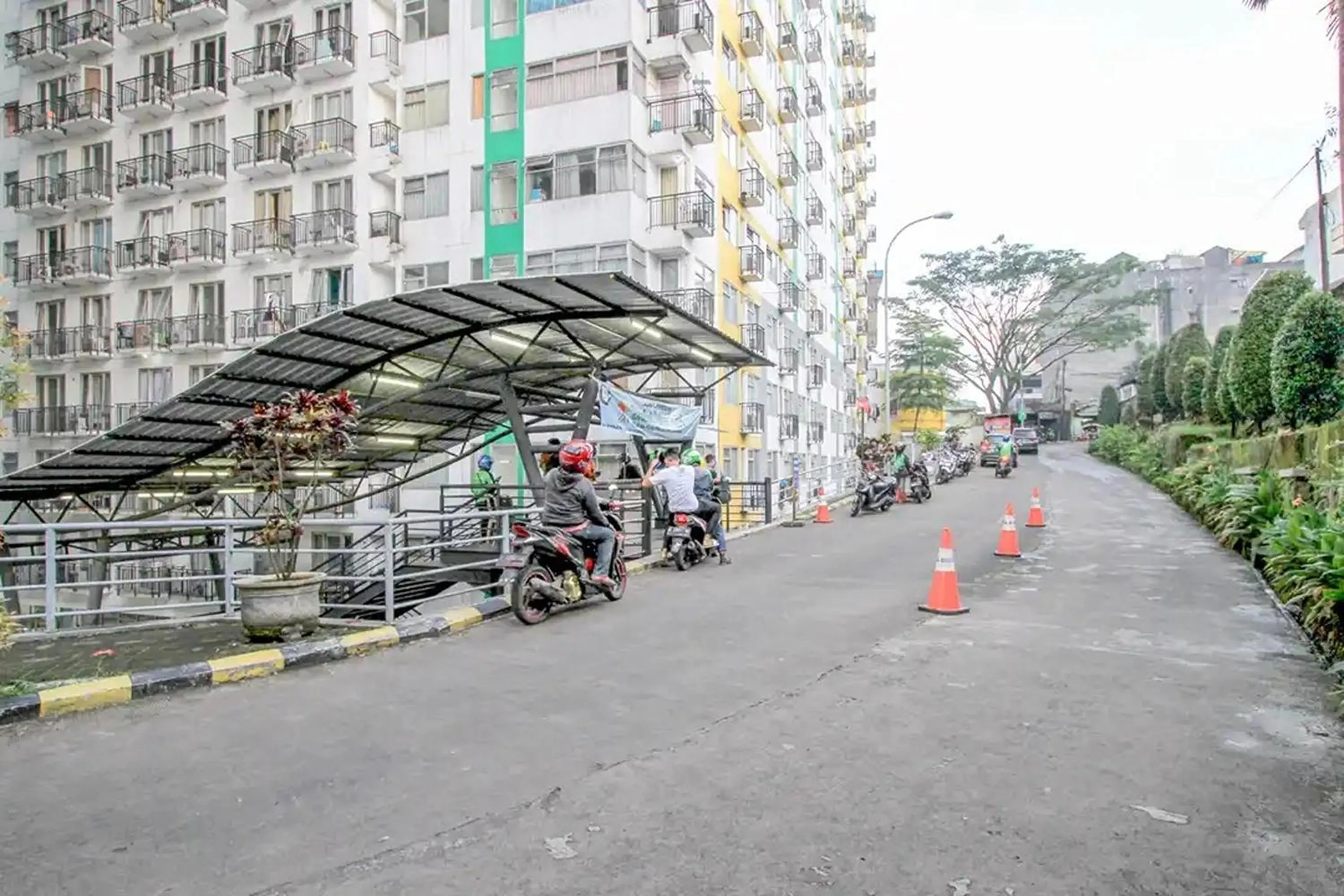 Property building in Cozy Room @ Hallo Tidur by Tio