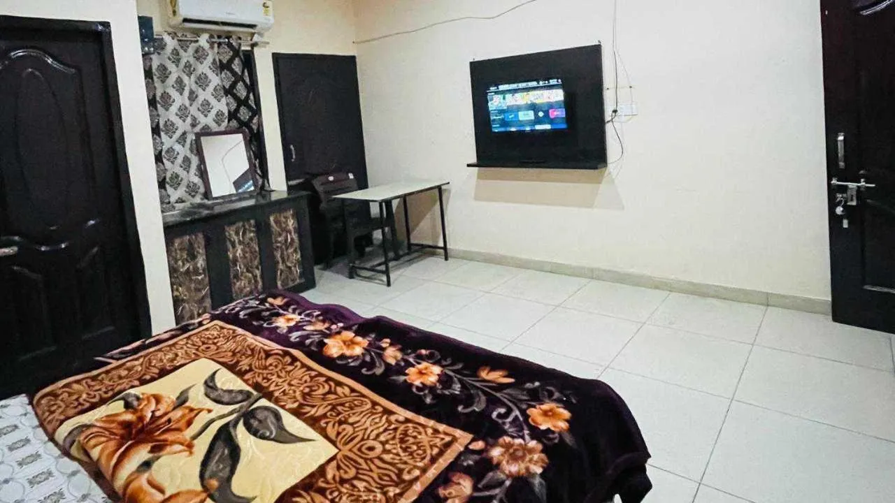 Bedroom, Bed in 81157G Amy Inn