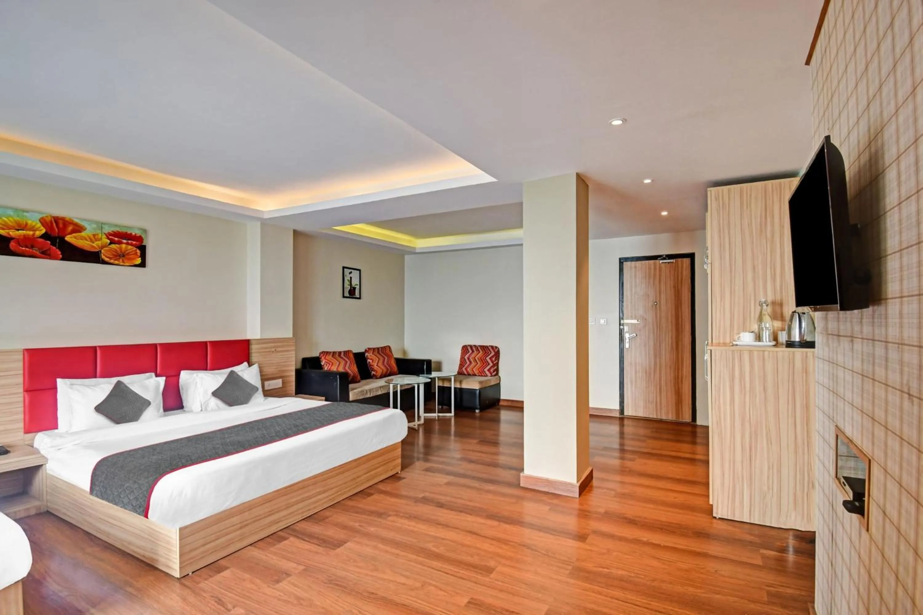 Bedroom in Townhouse Mansarovar Hotel