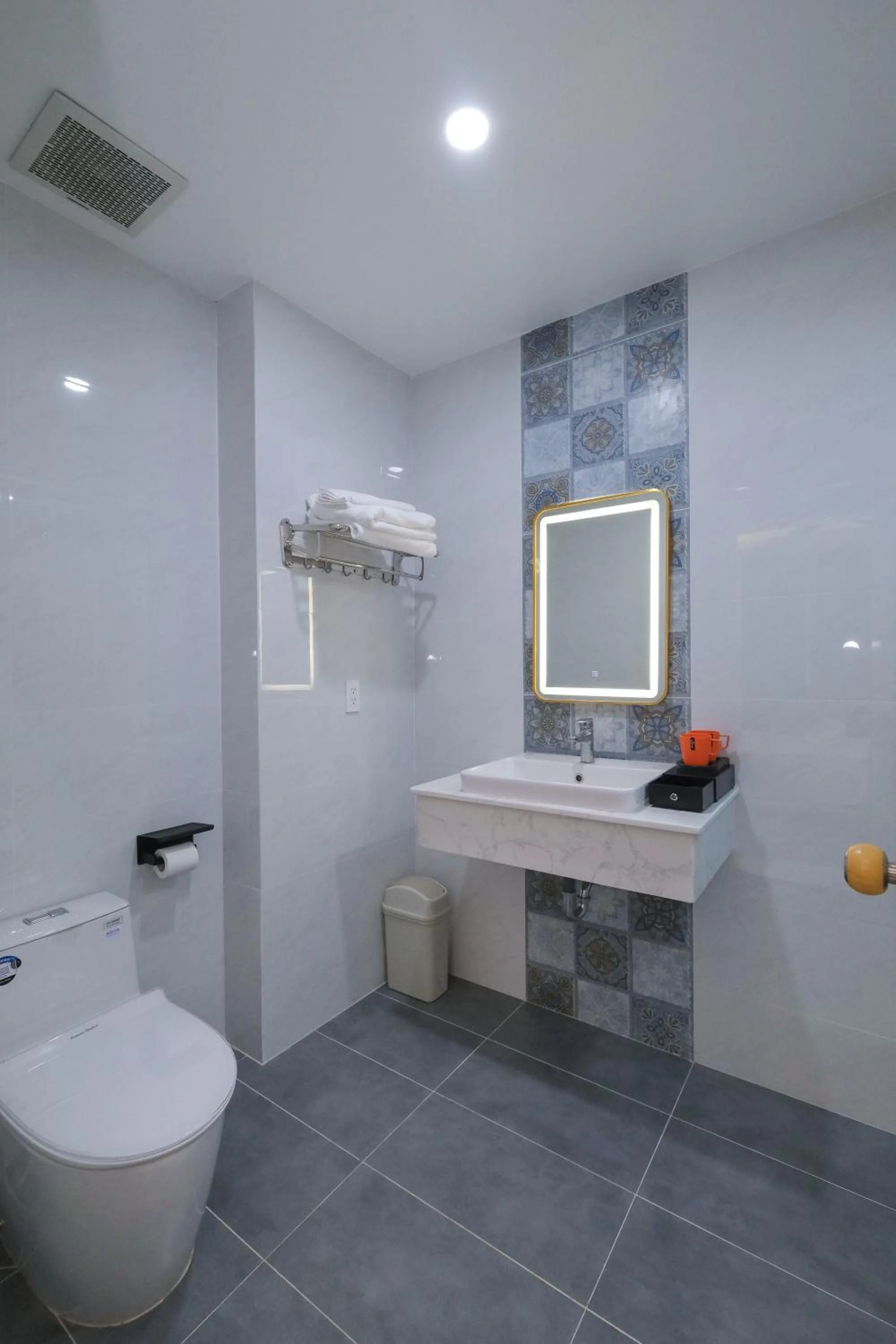 Shower in BELLA HOTEL Phu Quoc