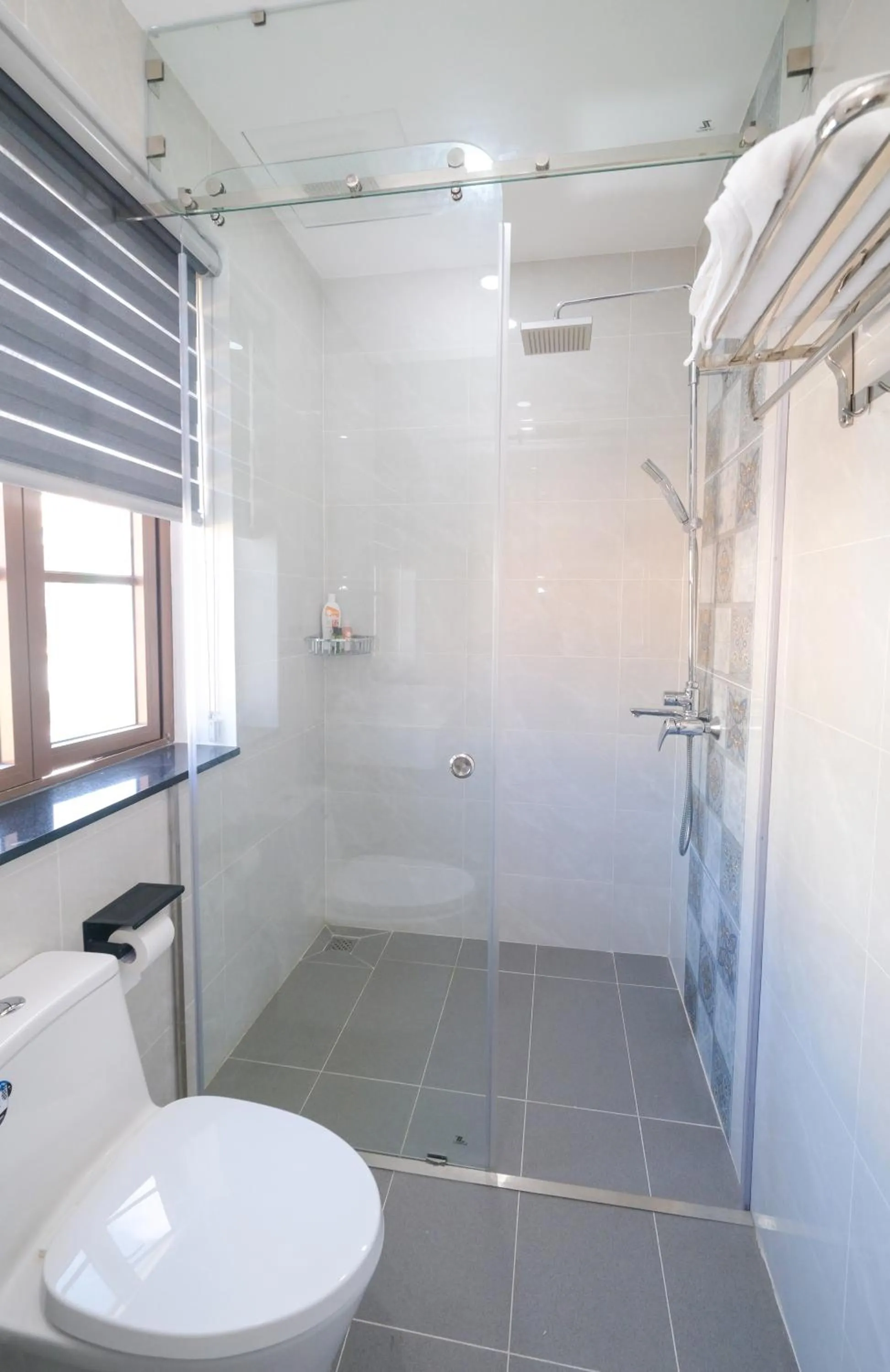 Shower in BELLA HOTEL Phu Quoc