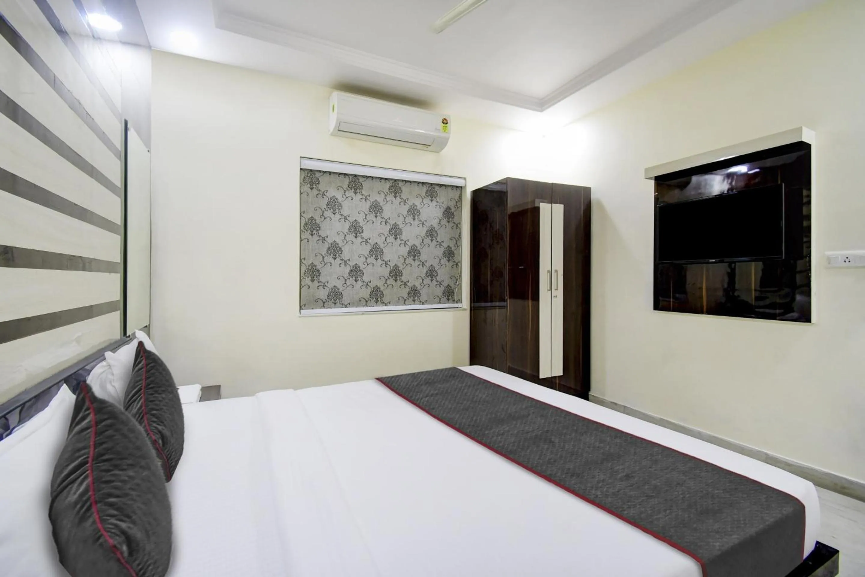 Lobby or reception, Bed in Townhouse TR Residence Newtown