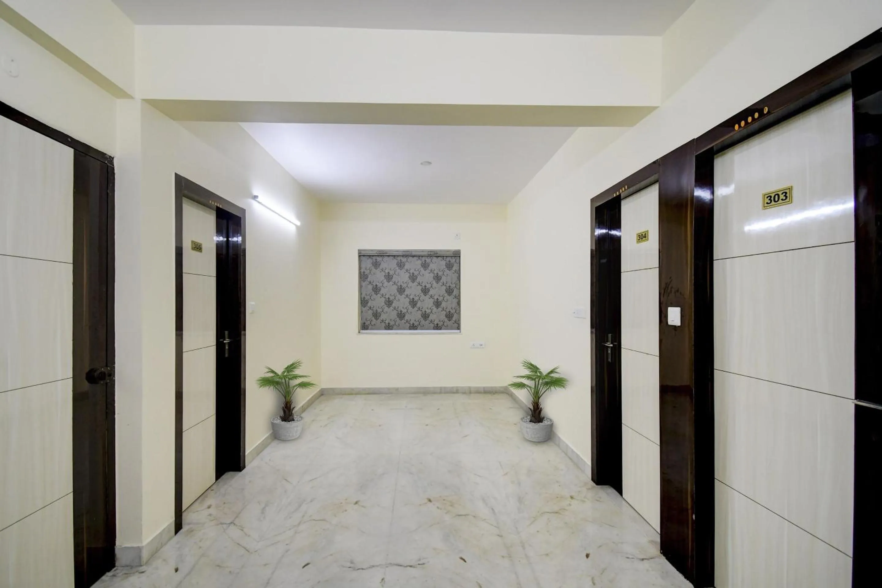 Lobby or reception in Townhouse TR Residence Newtown