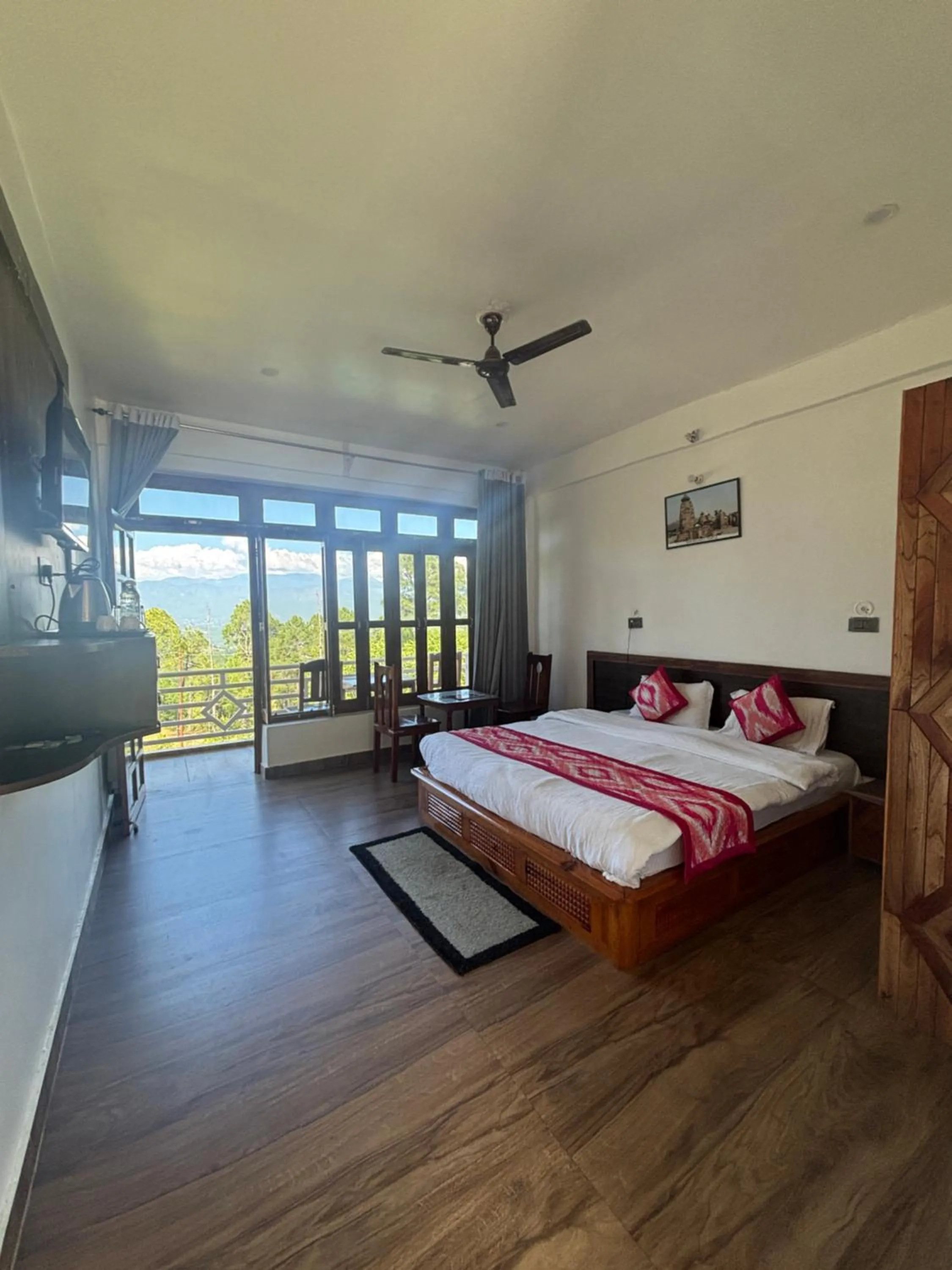 Bed in Lap Of Himalayas Resort