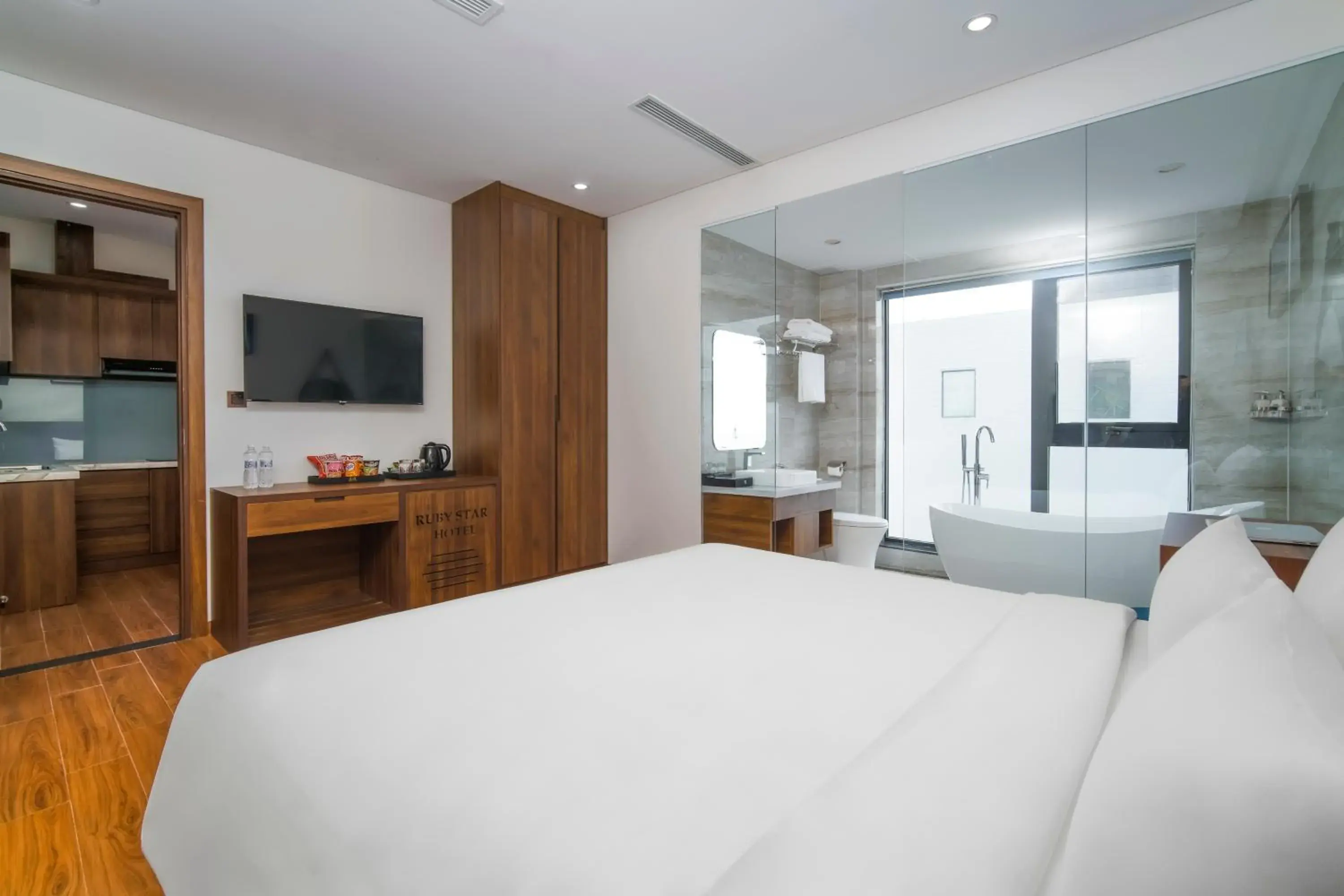 One-Bedroom Apartment - Sea Side in Ruby Star Da Nang - Central My Khe Beach One-Bedroom Apartment - Sea Side in Ruby Star Da Nang - Central My Khe Beach