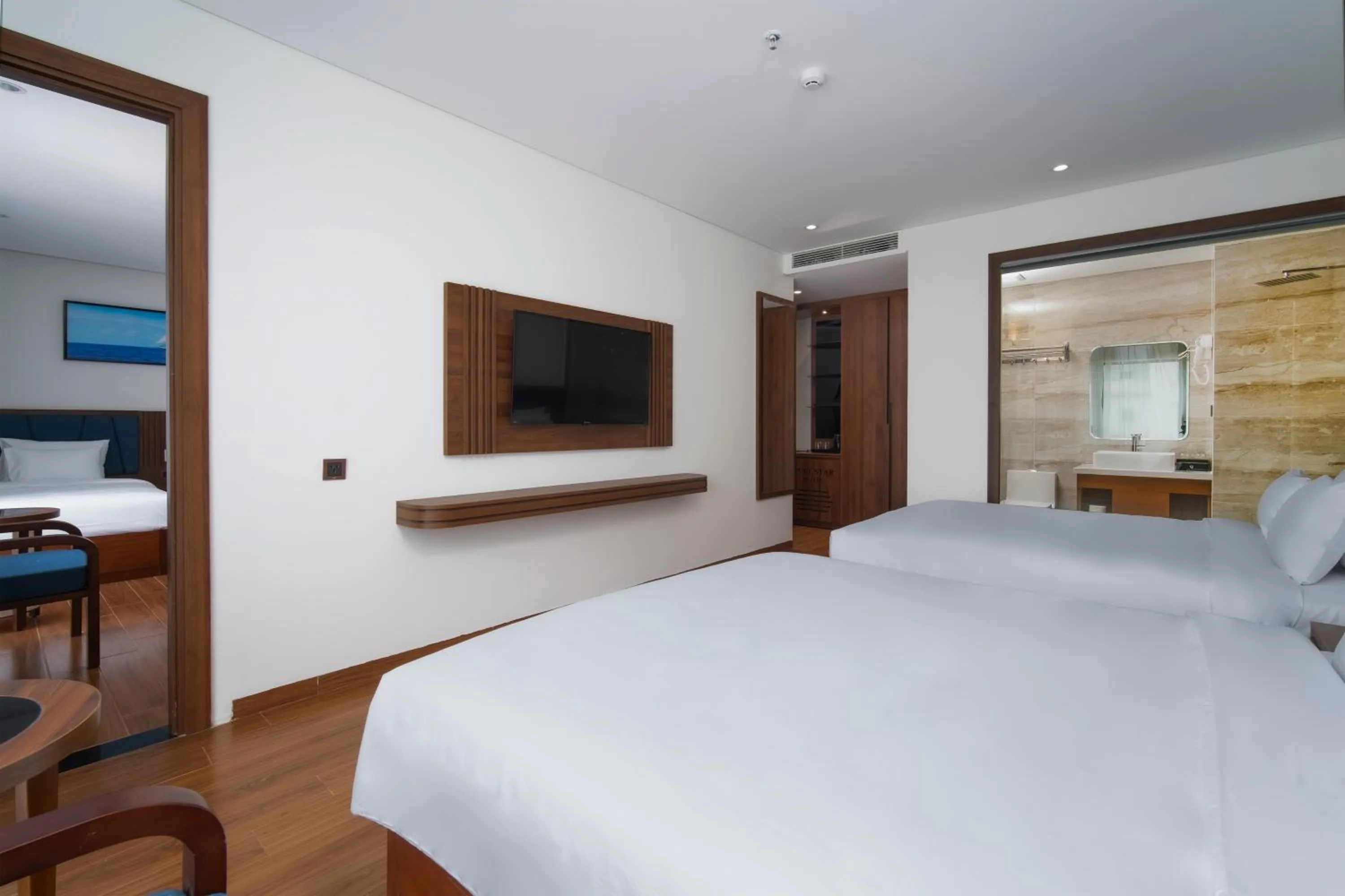 Two-Bedroom Suite in Ruby Star Da Nang - Central My Khe Beach