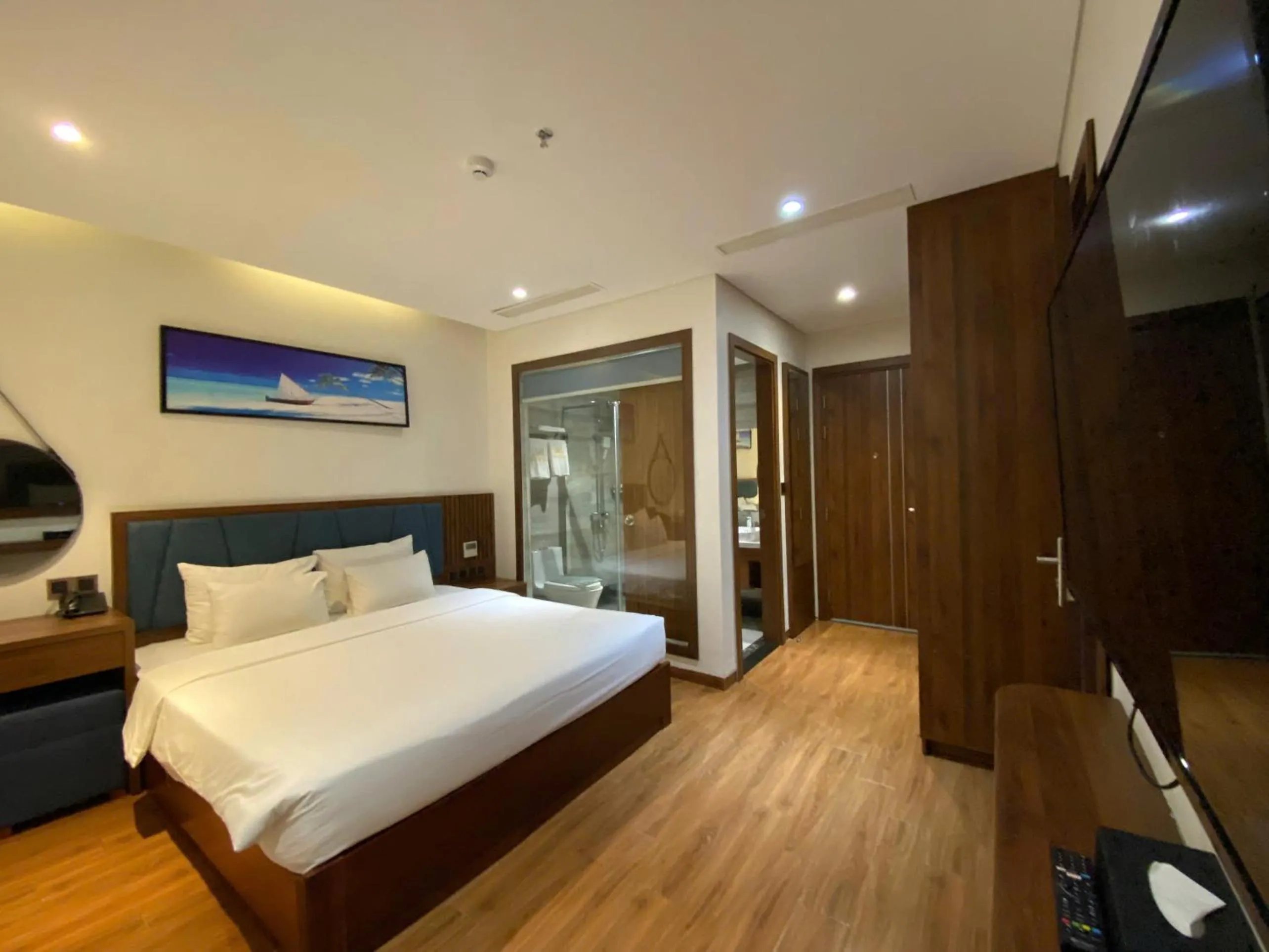 Bedroom, Bed in Ruby Star Da Nang - Central My Khe Beach