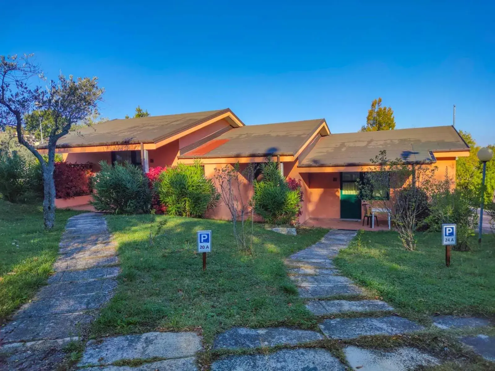 Family Room in Garden Village San Marino Family Room in Garden Village San Marino