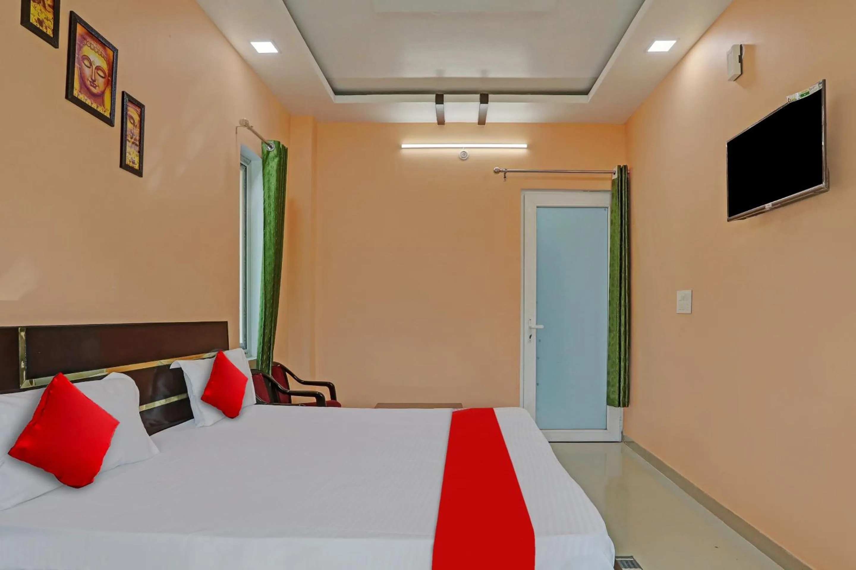 Lobby or reception, Bed in Hotel O Mb Garden & Resorts